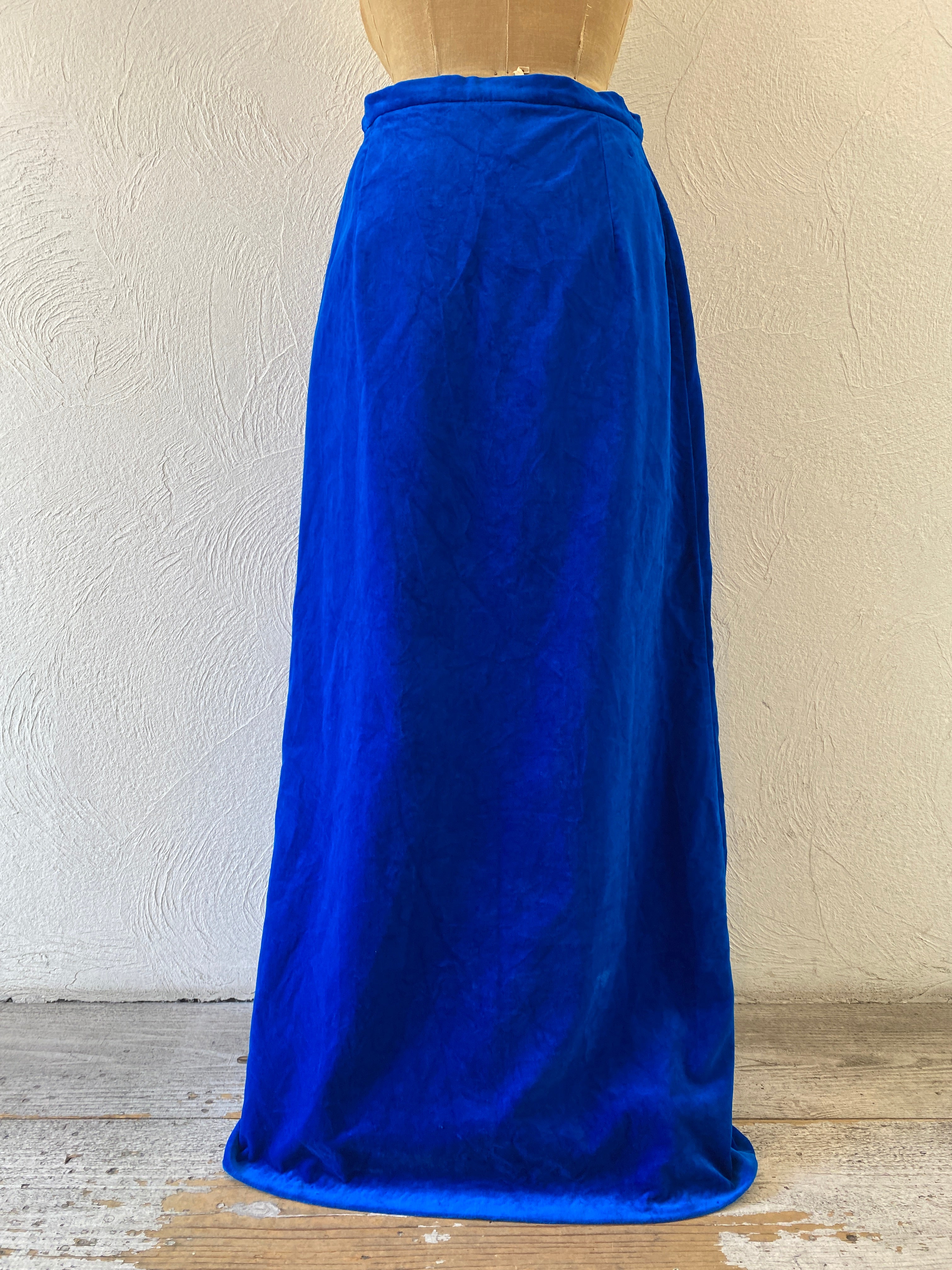 deep blue velours skirt