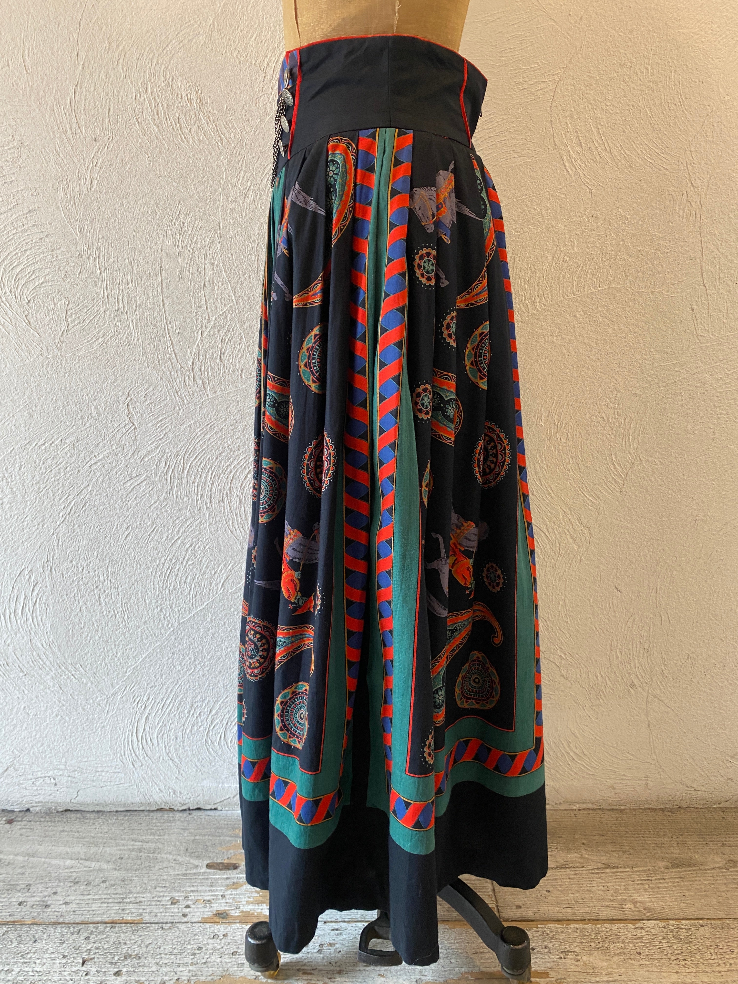 scarf pattern skirt