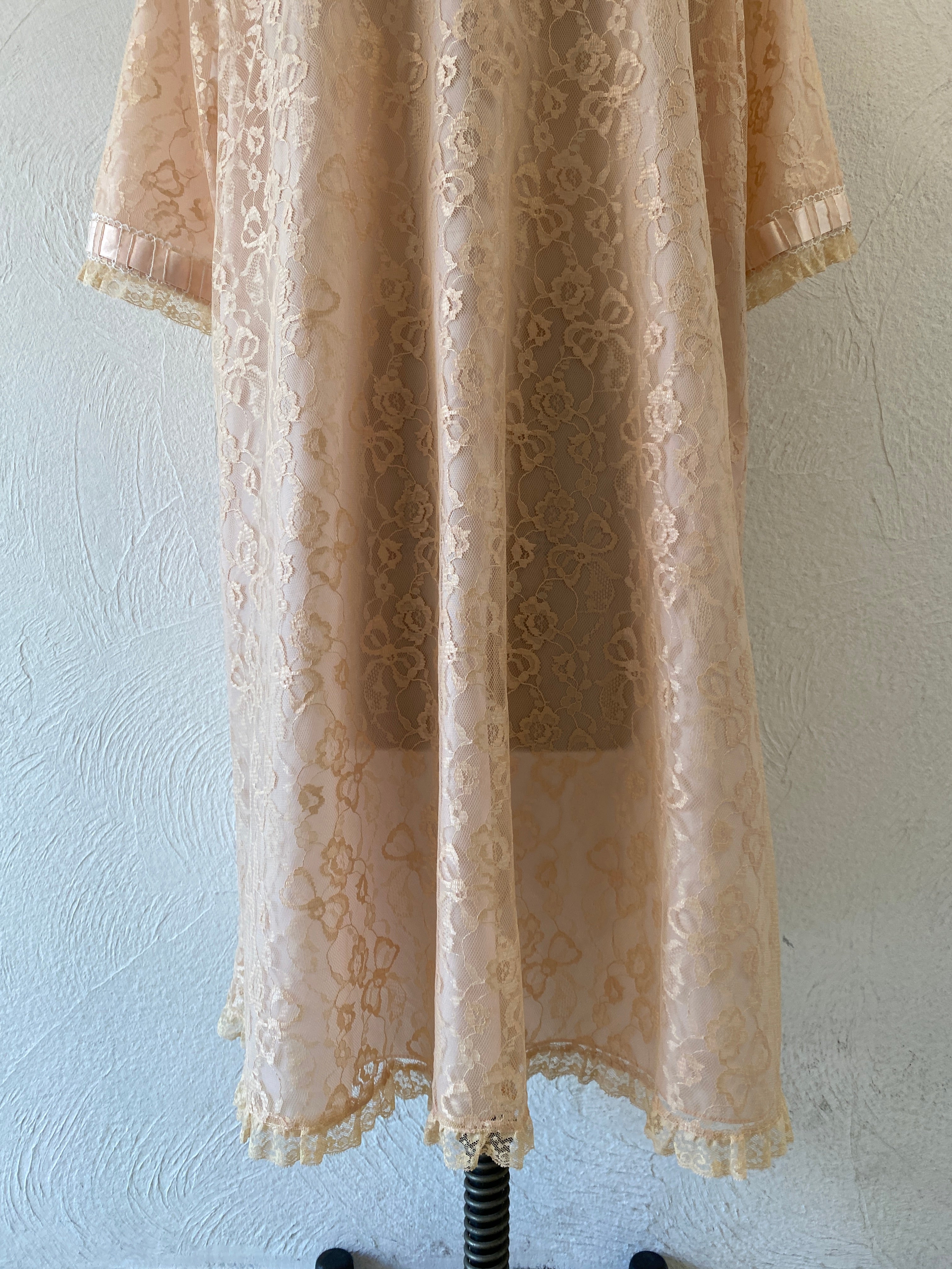old ribbonlace gown