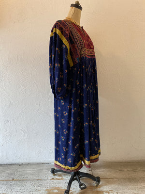 hand embroidery dress