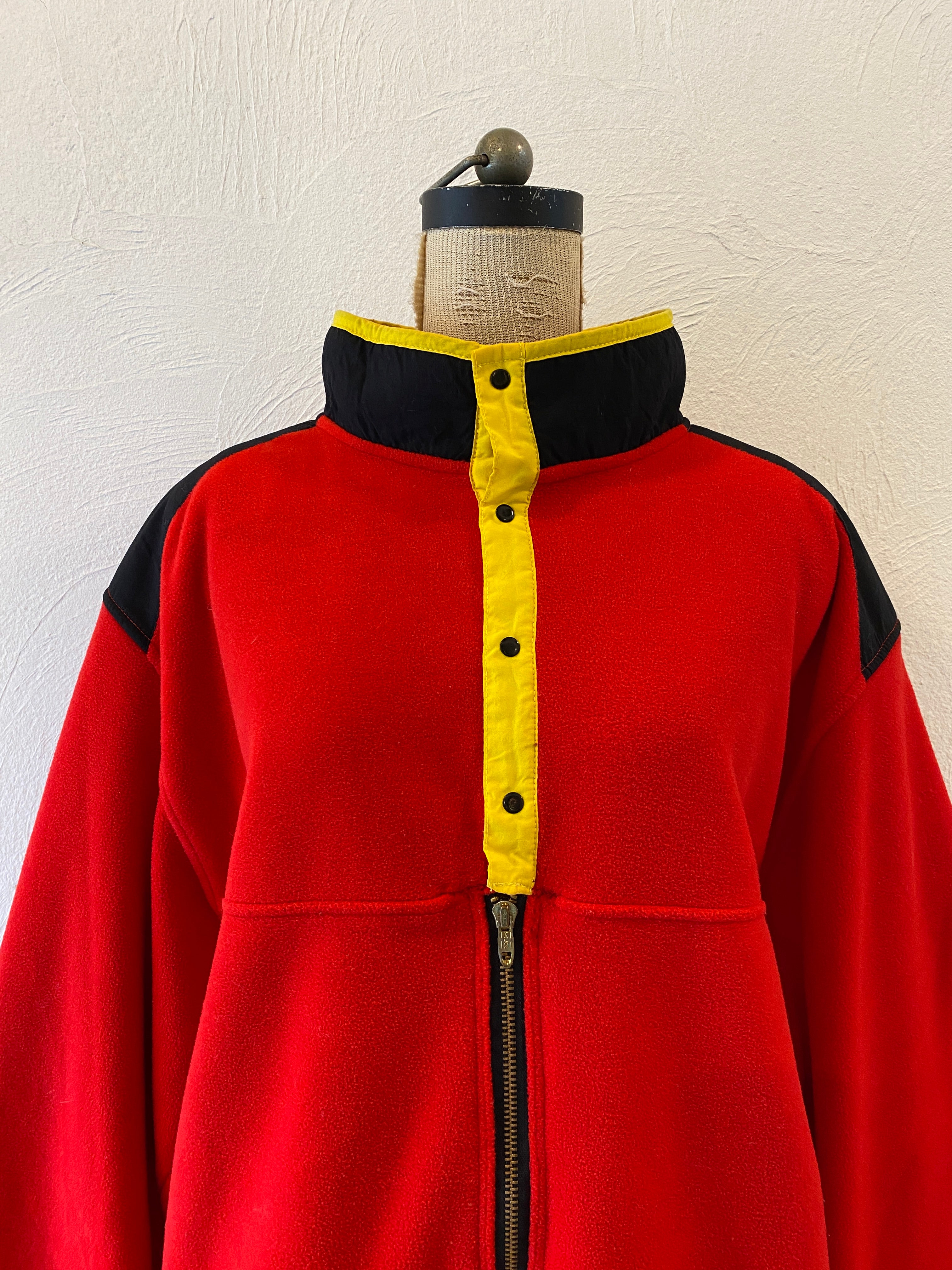 zip red fleece blouson