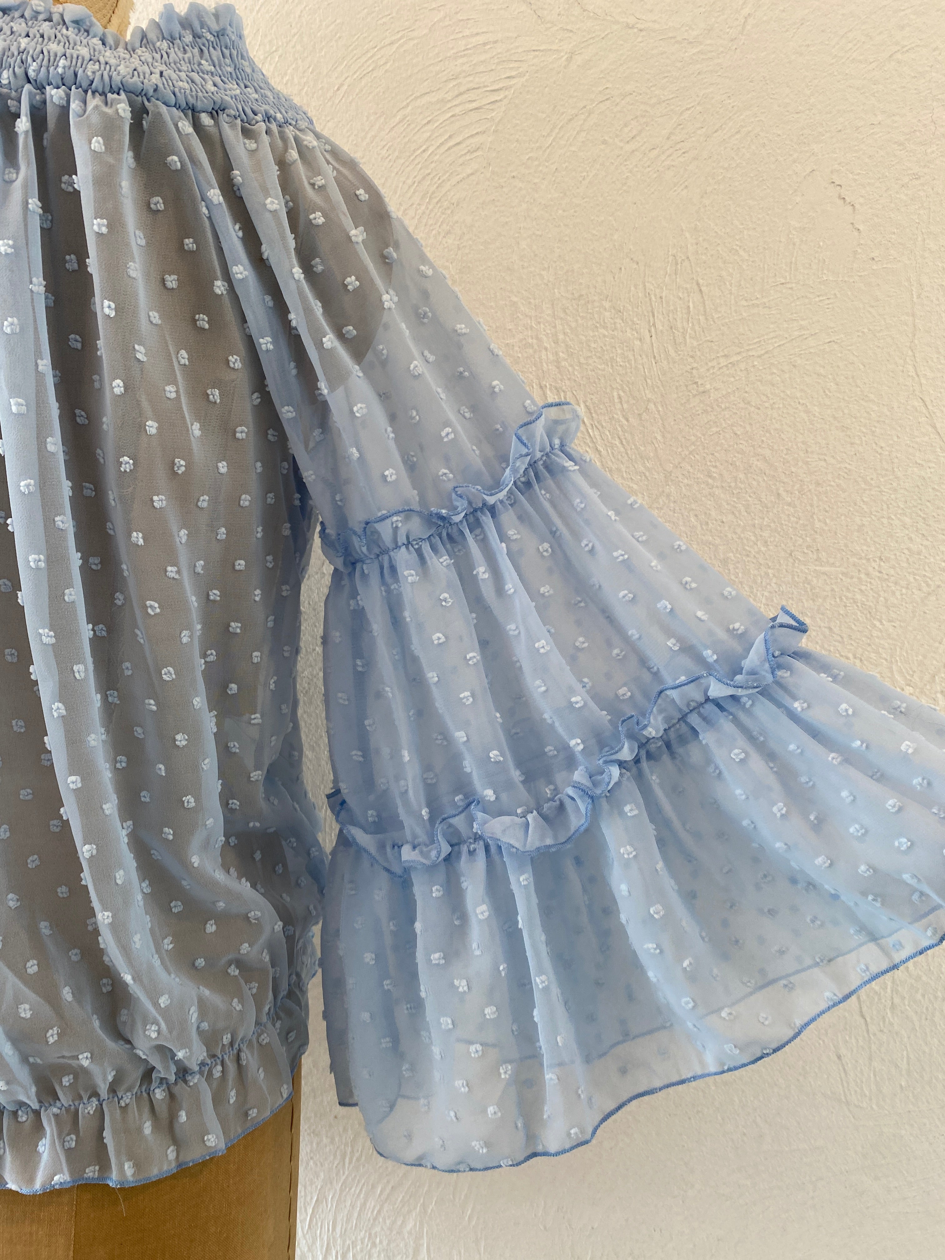 flare sleeve through blouse