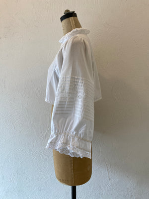 volume sleeve short blouse