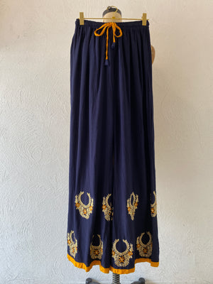 necklace embroidery pants