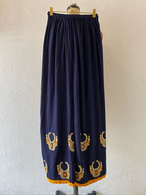 necklace embroidery pants
