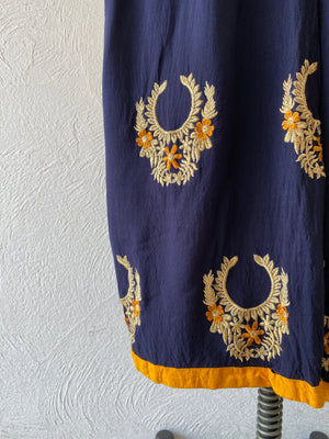 necklace embroidery pants