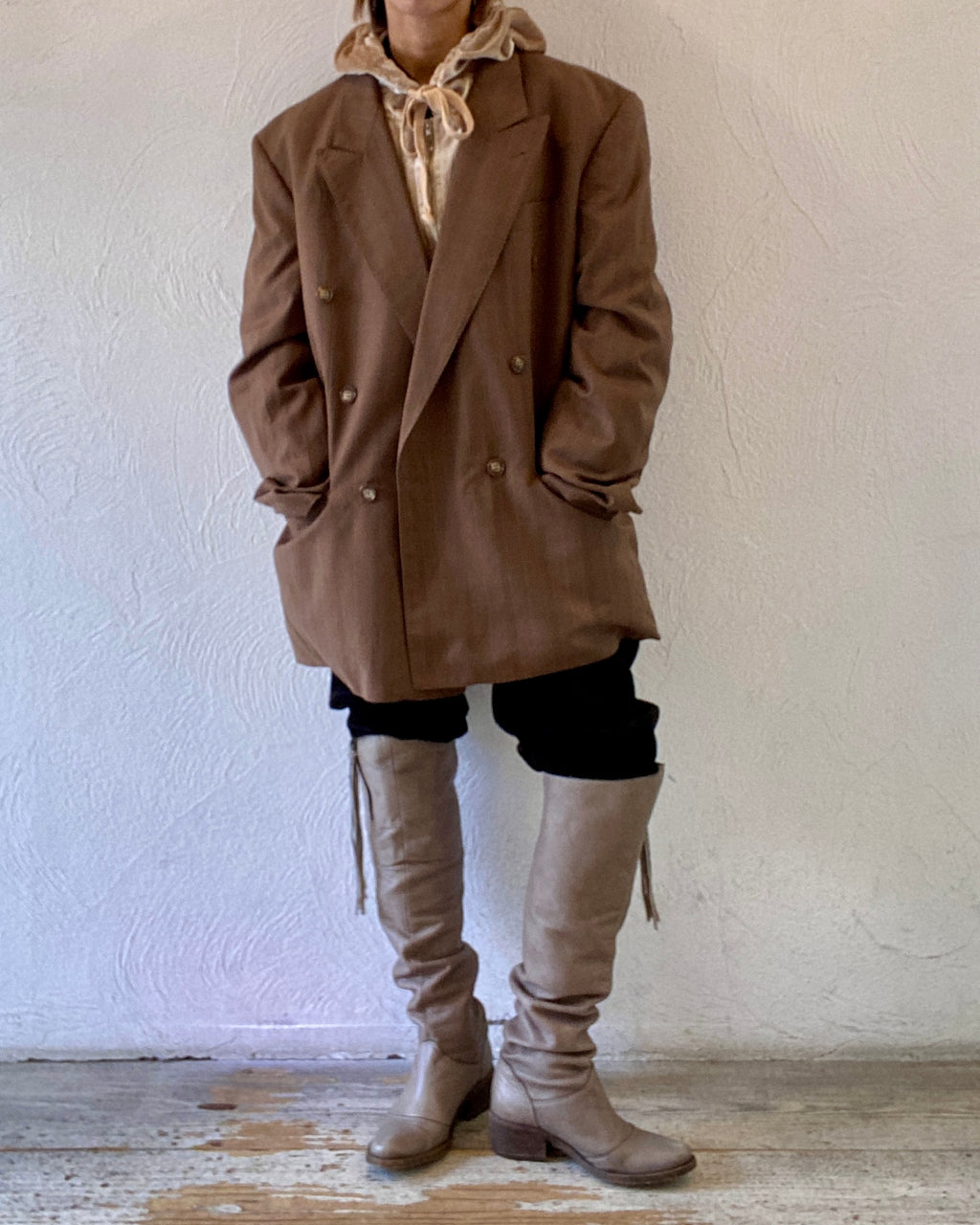 oversize brown jacket