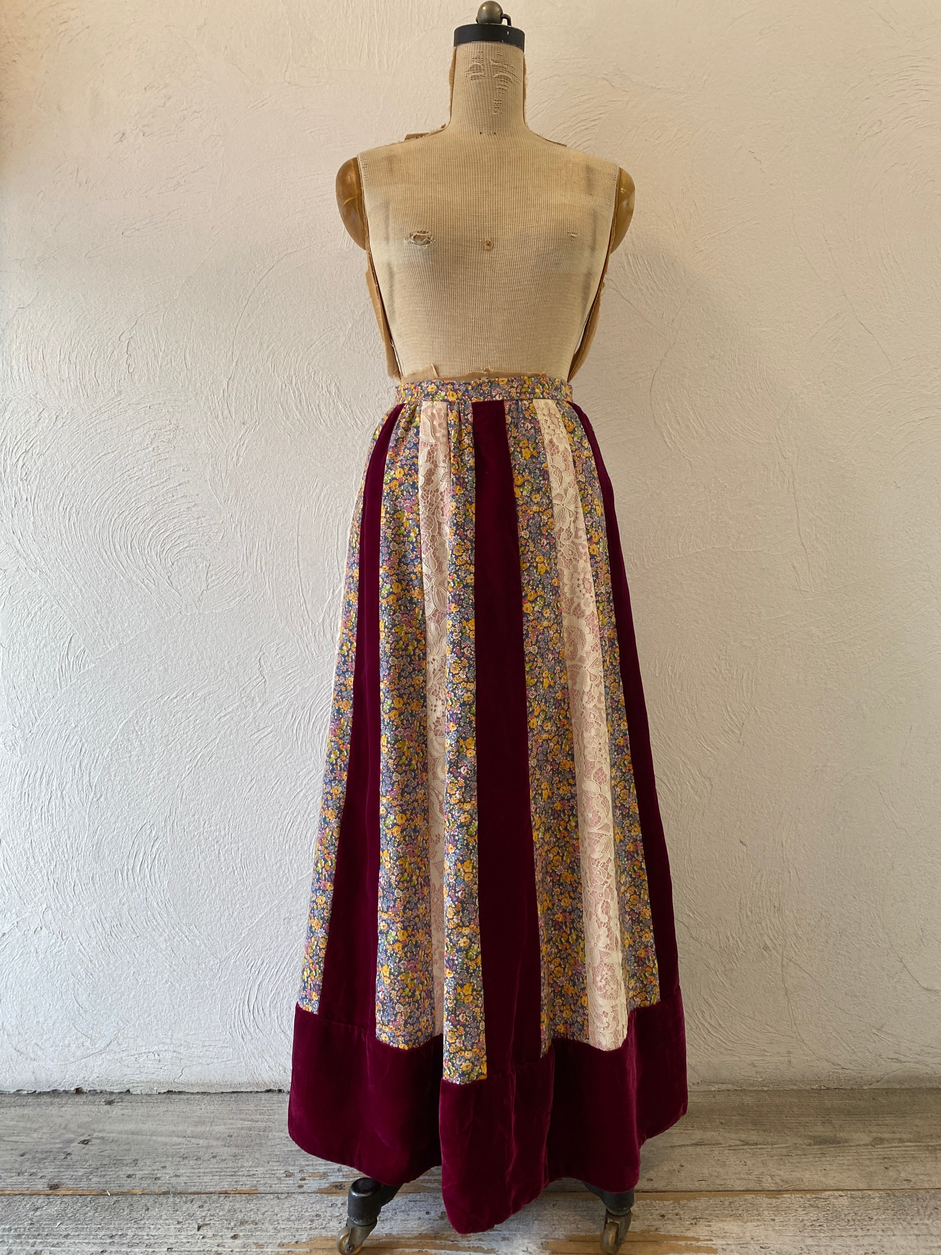 velour&lace skirt