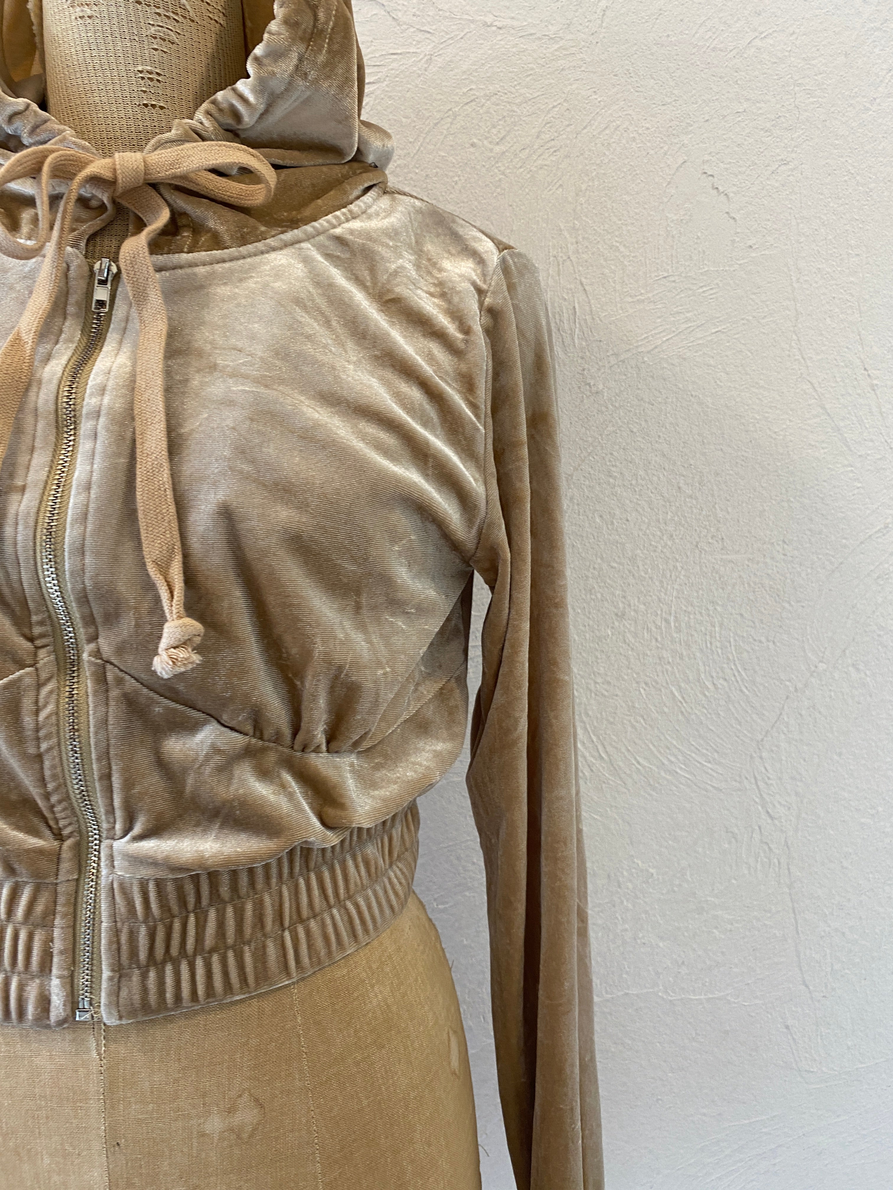 gold velour short hoodie