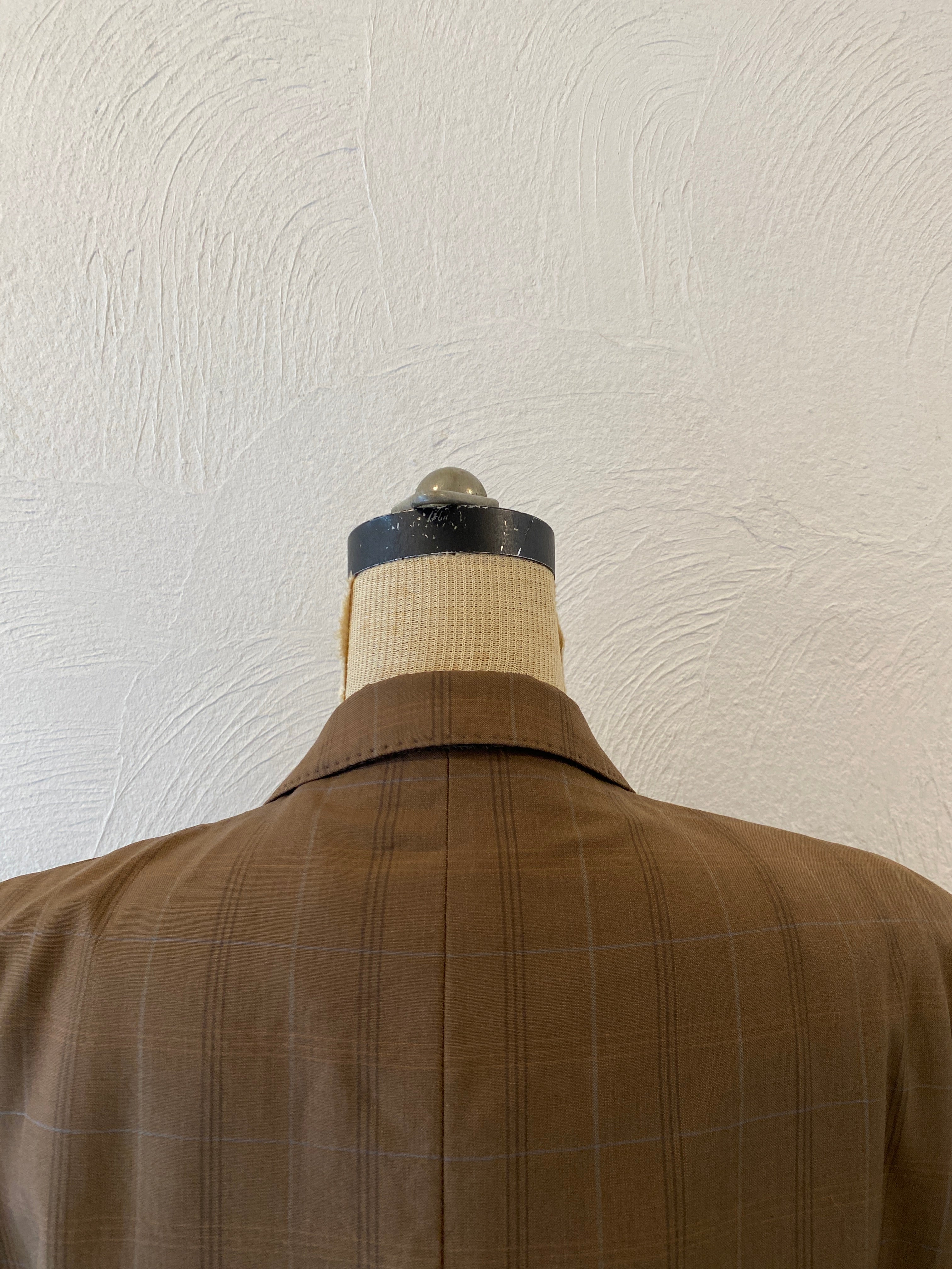 oversize brown jacket