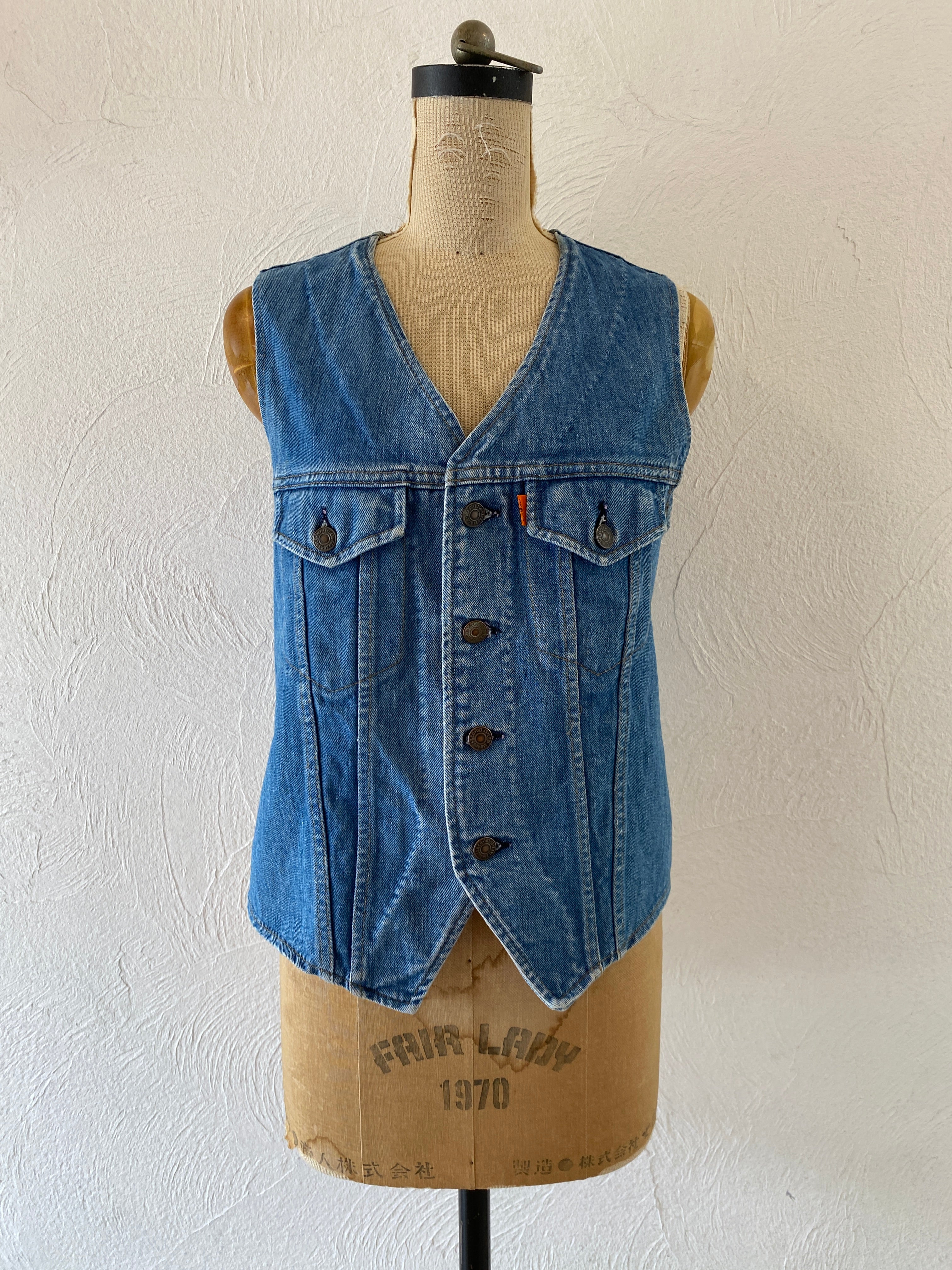 levi's denim vest