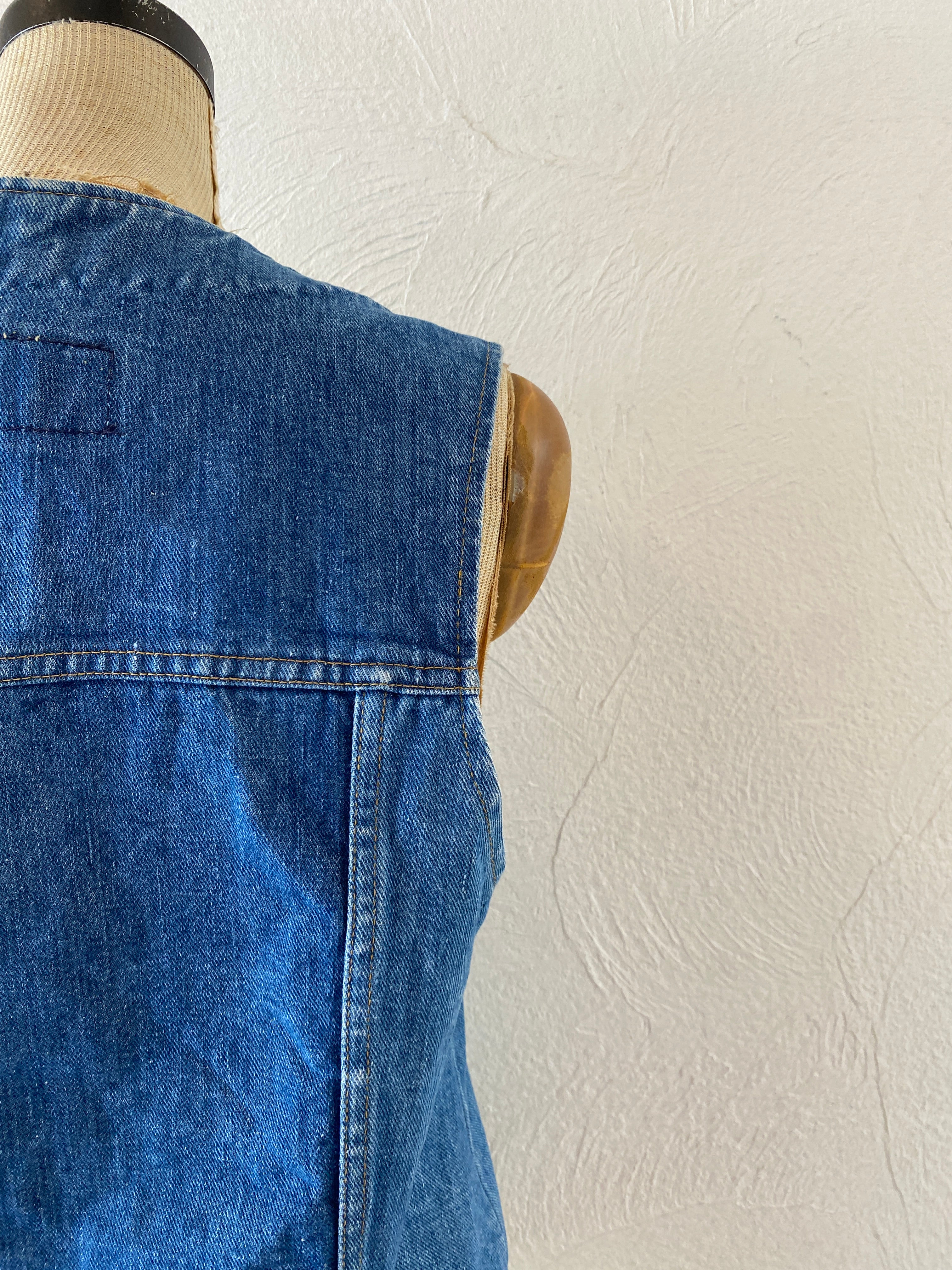 levi's denim vest
