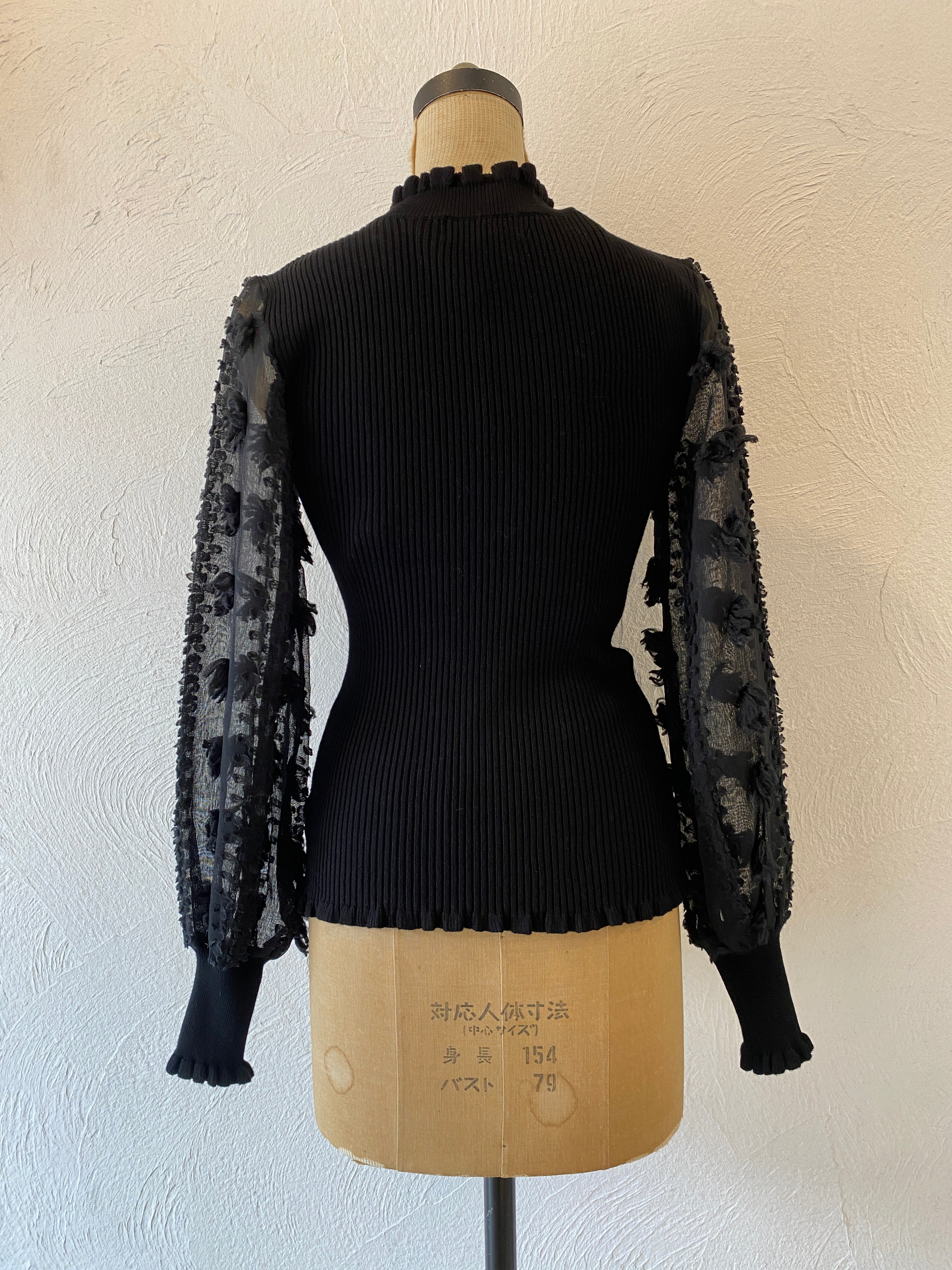 through sleeve rib tops