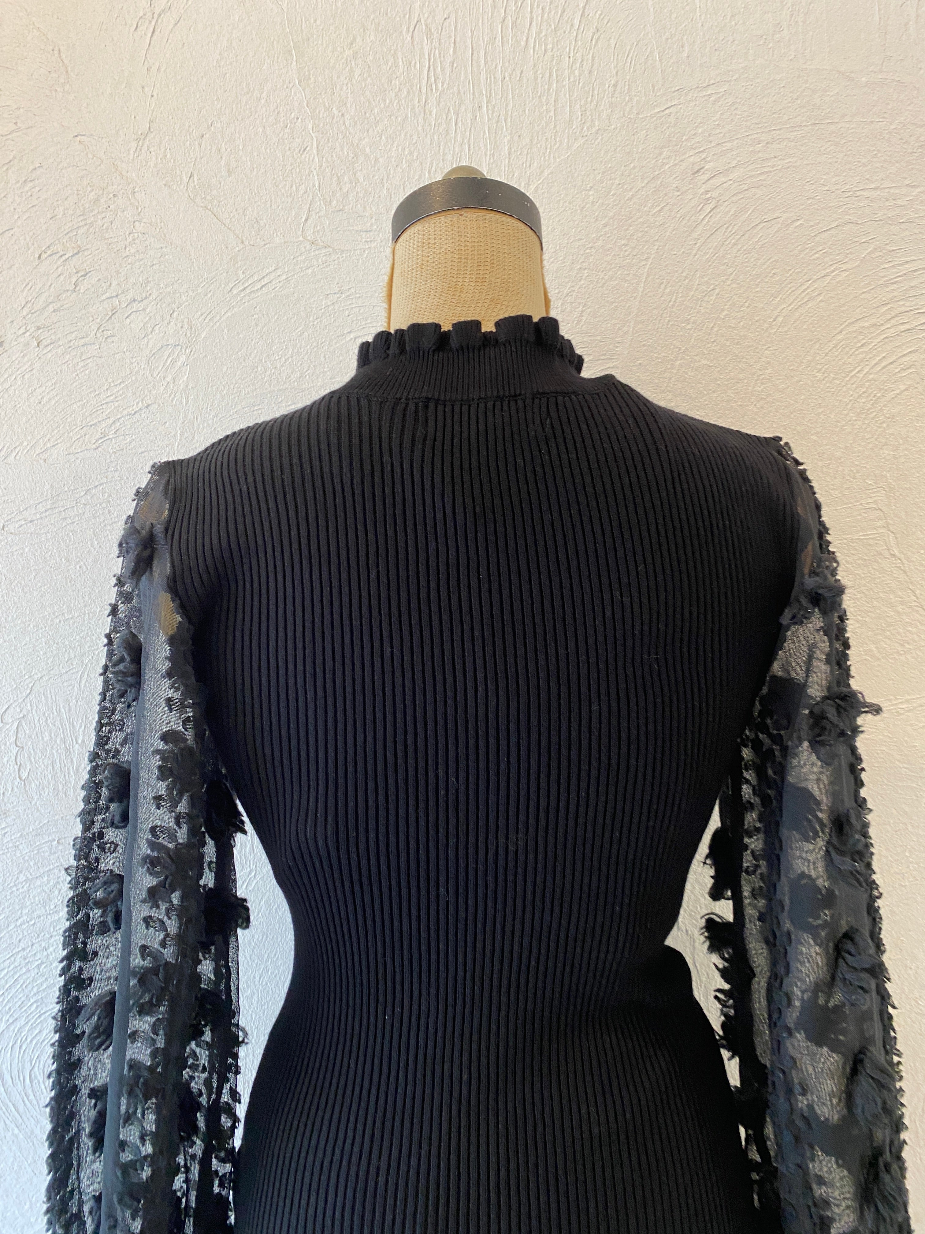 through sleeve rib tops