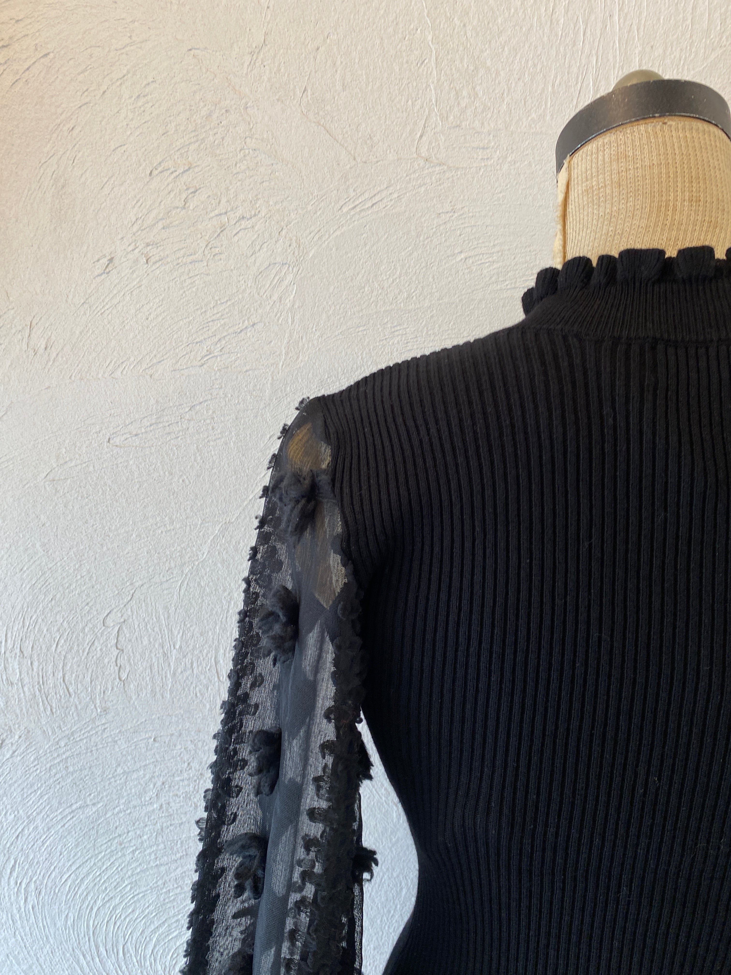 through sleeve rib tops