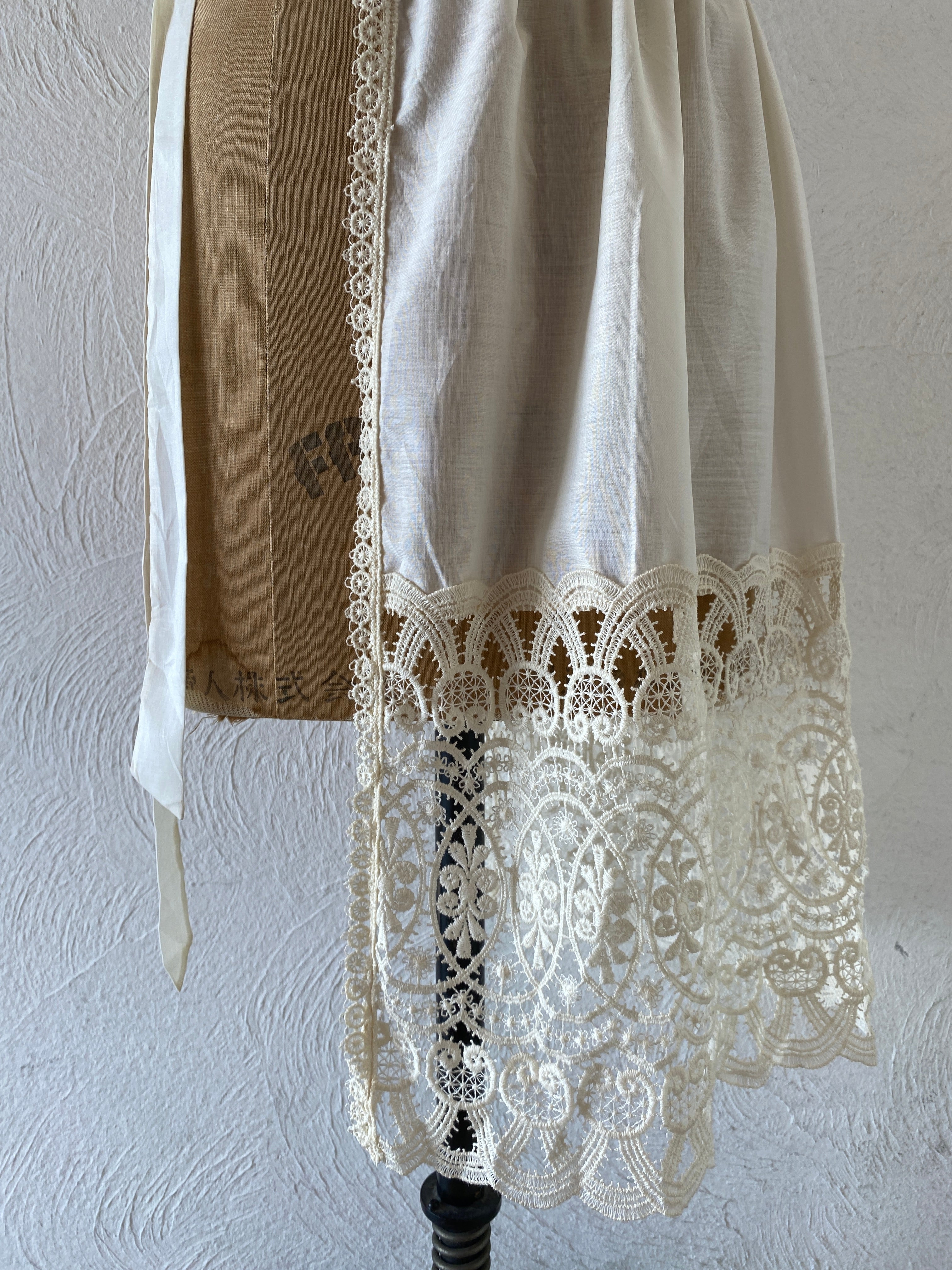 lace apron No.2