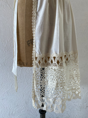 lace apron No.2