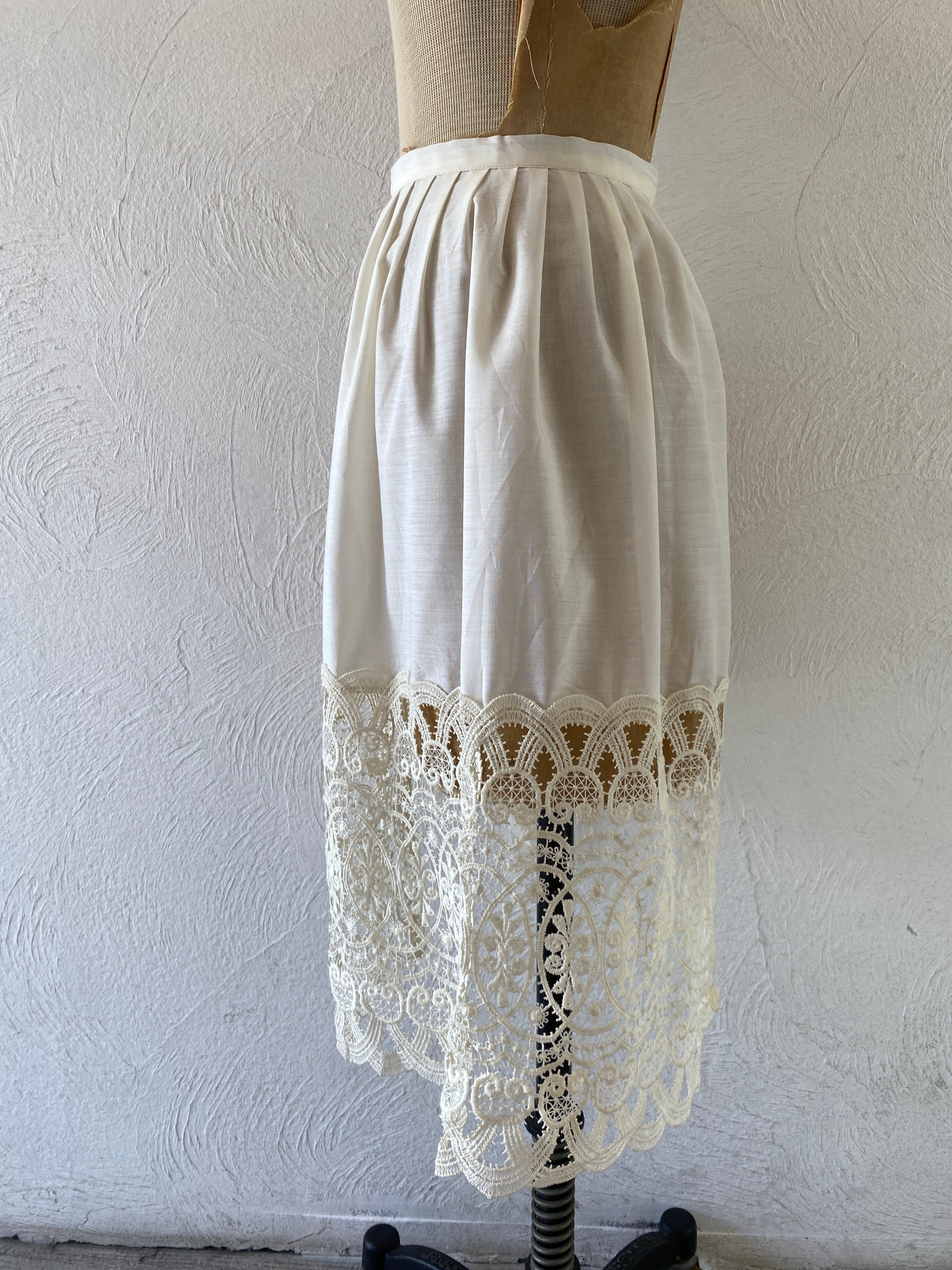 lace apron No.2