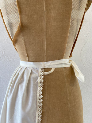 lace apron No.2