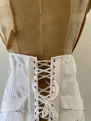 belt corset