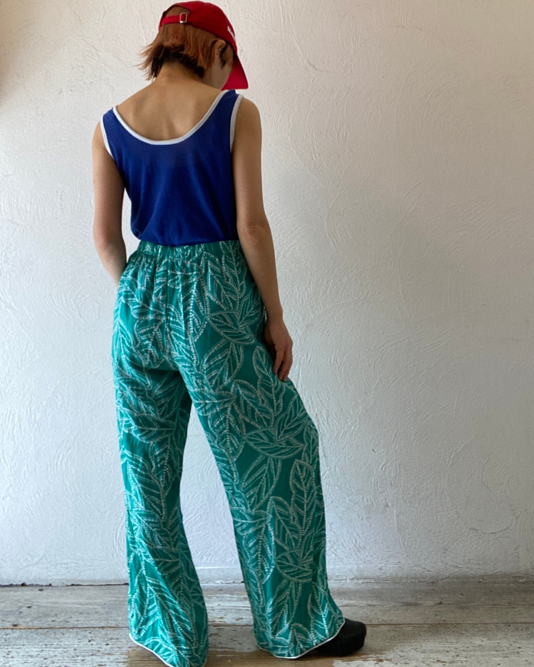 dot leaf pants
