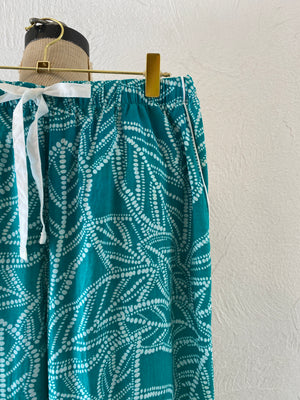 dot leaf pants