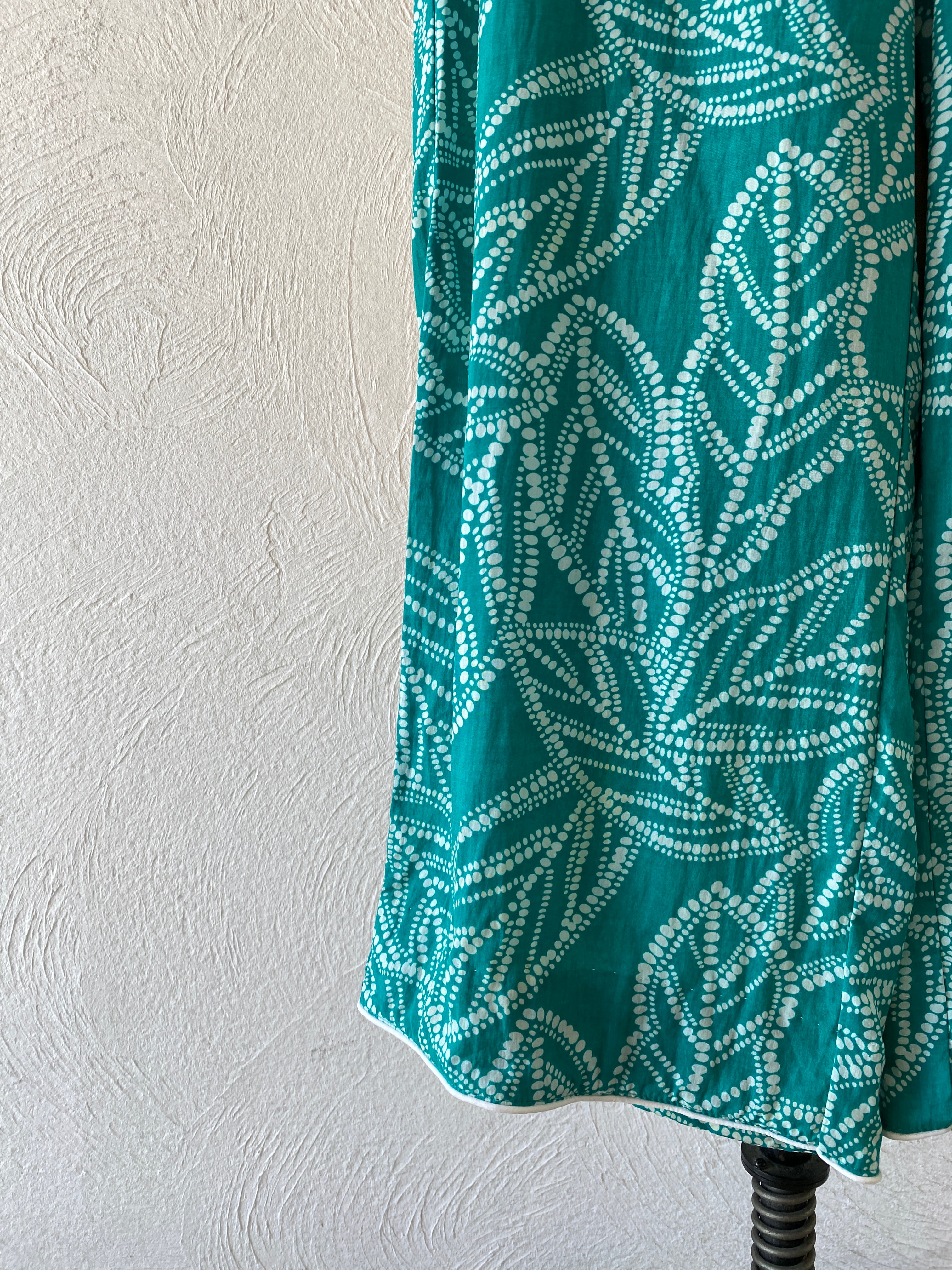 dot leaf pants