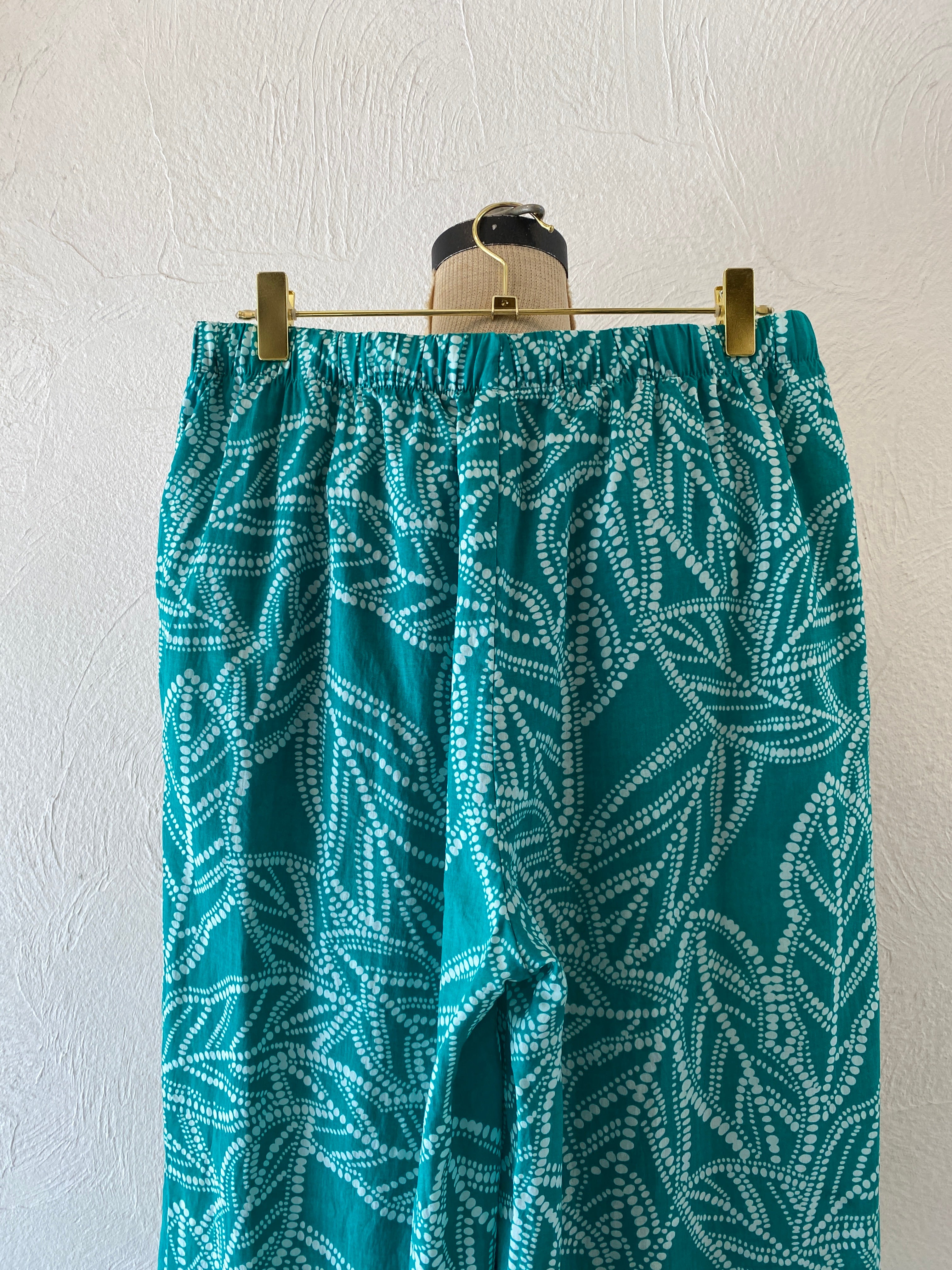 dot leaf pants