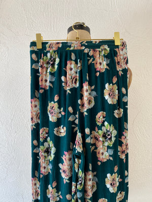triangle switch flower pants