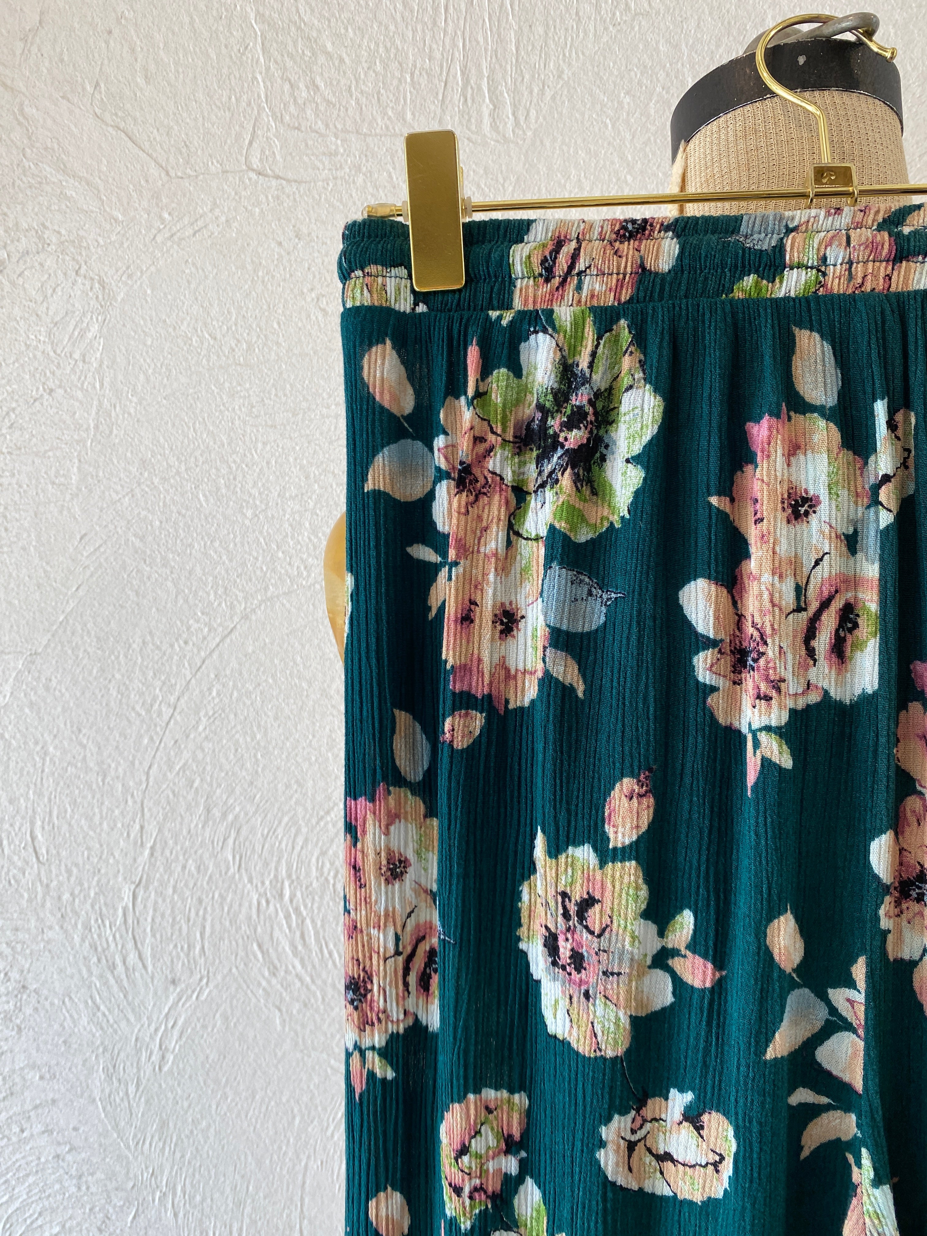 triangle switch flower pants