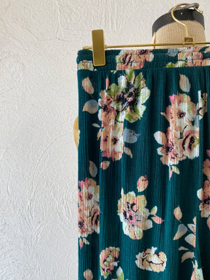 triangle switch flower pants