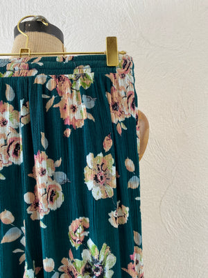 triangle switch flower pants