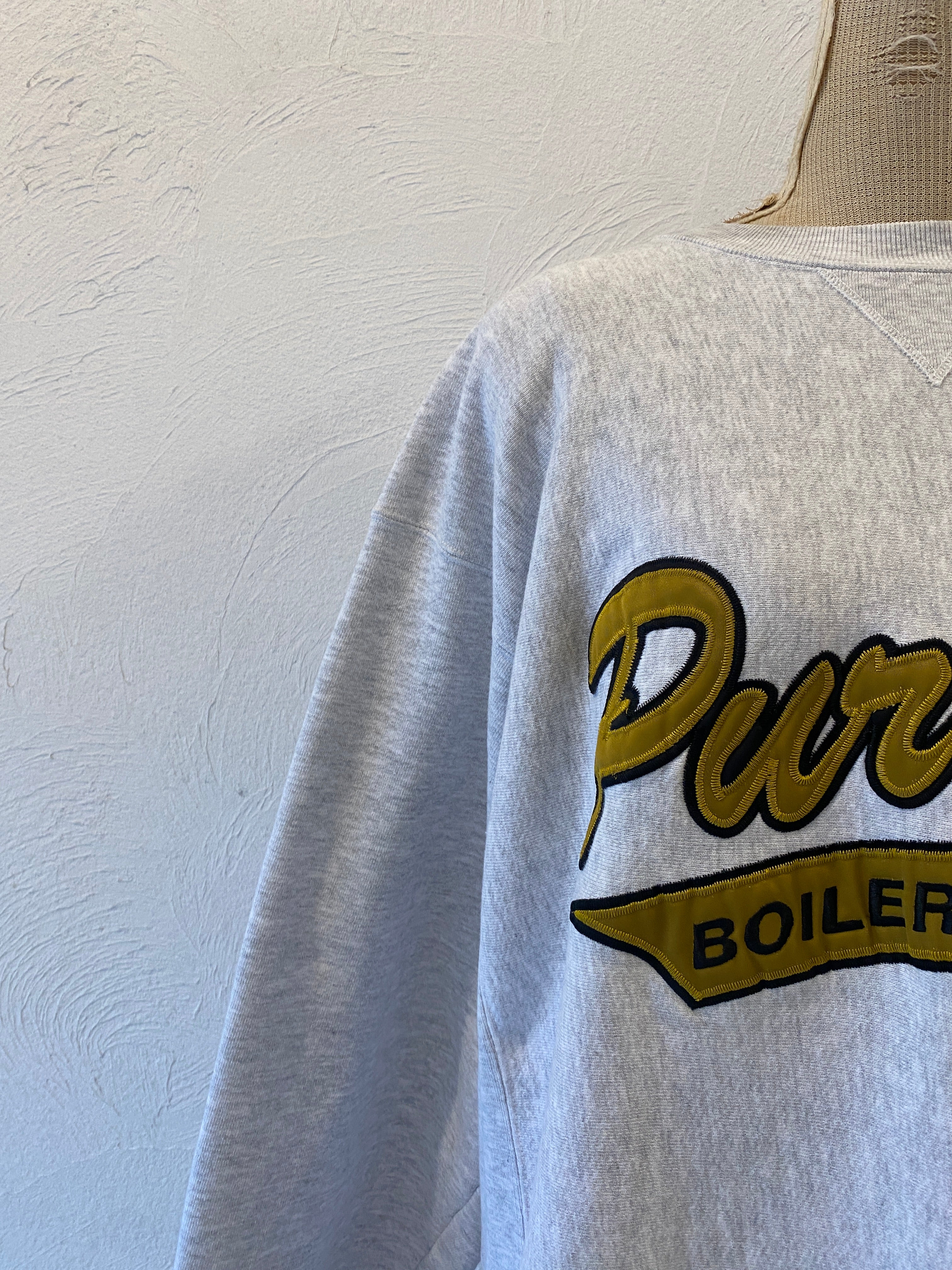 gold logo sweat