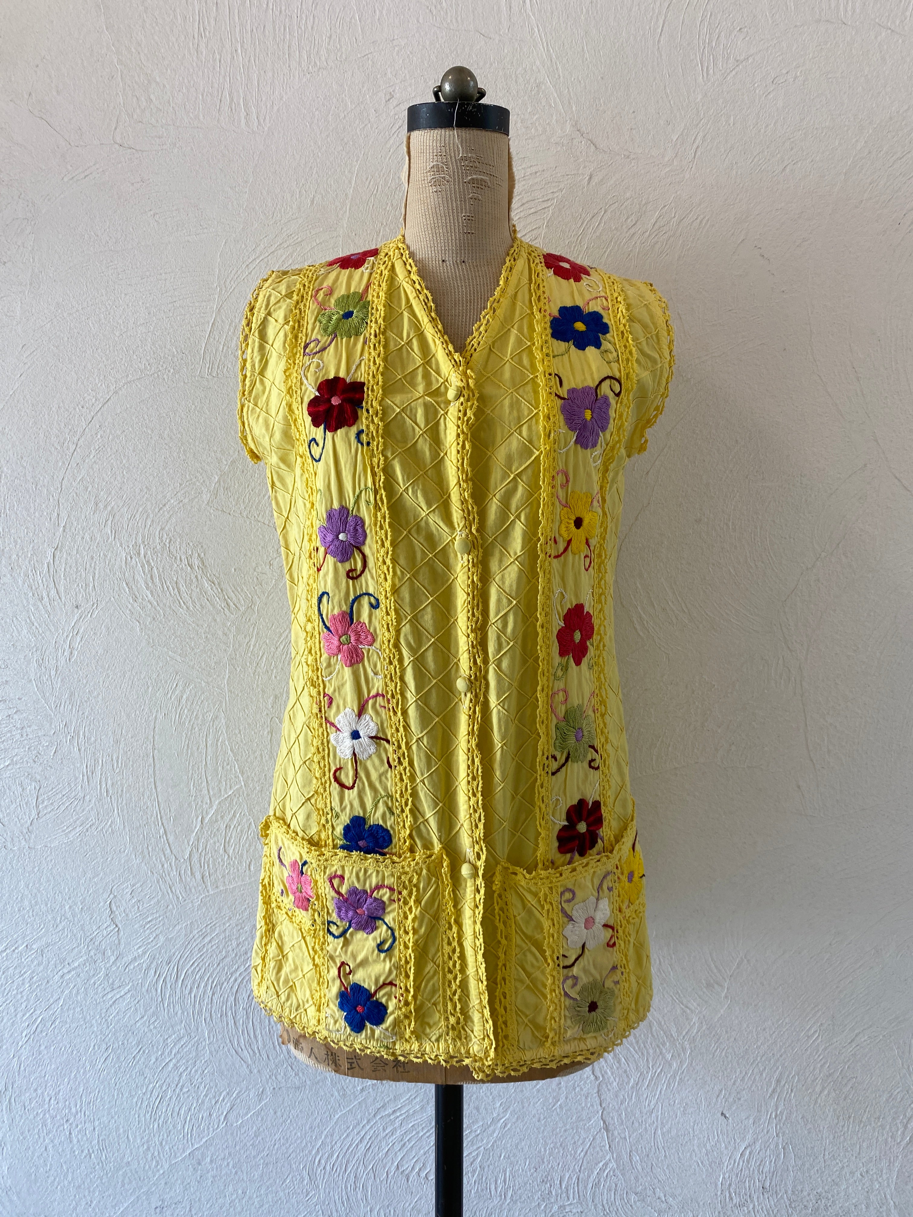 embroidery cotton vest