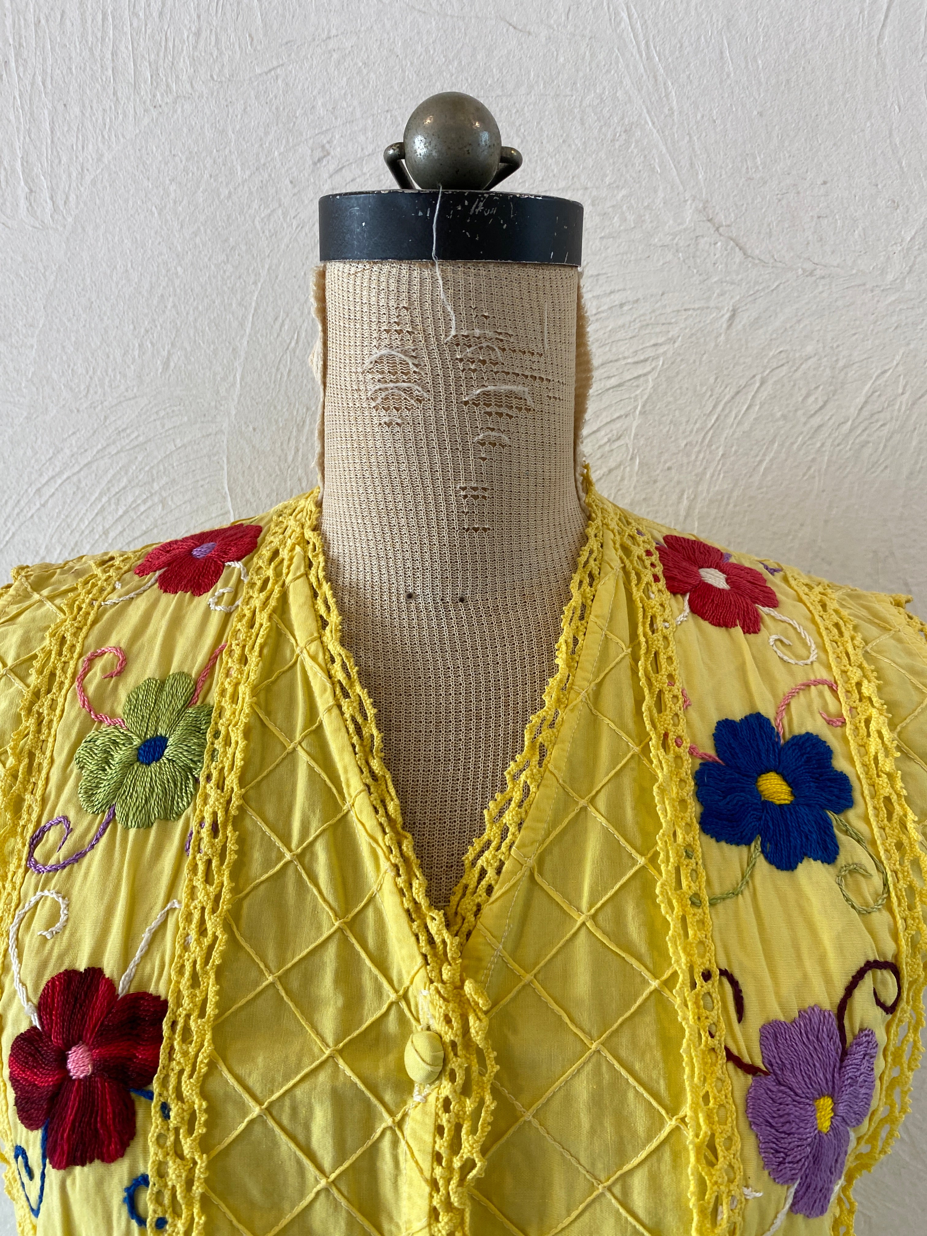 embroidery cotton vest