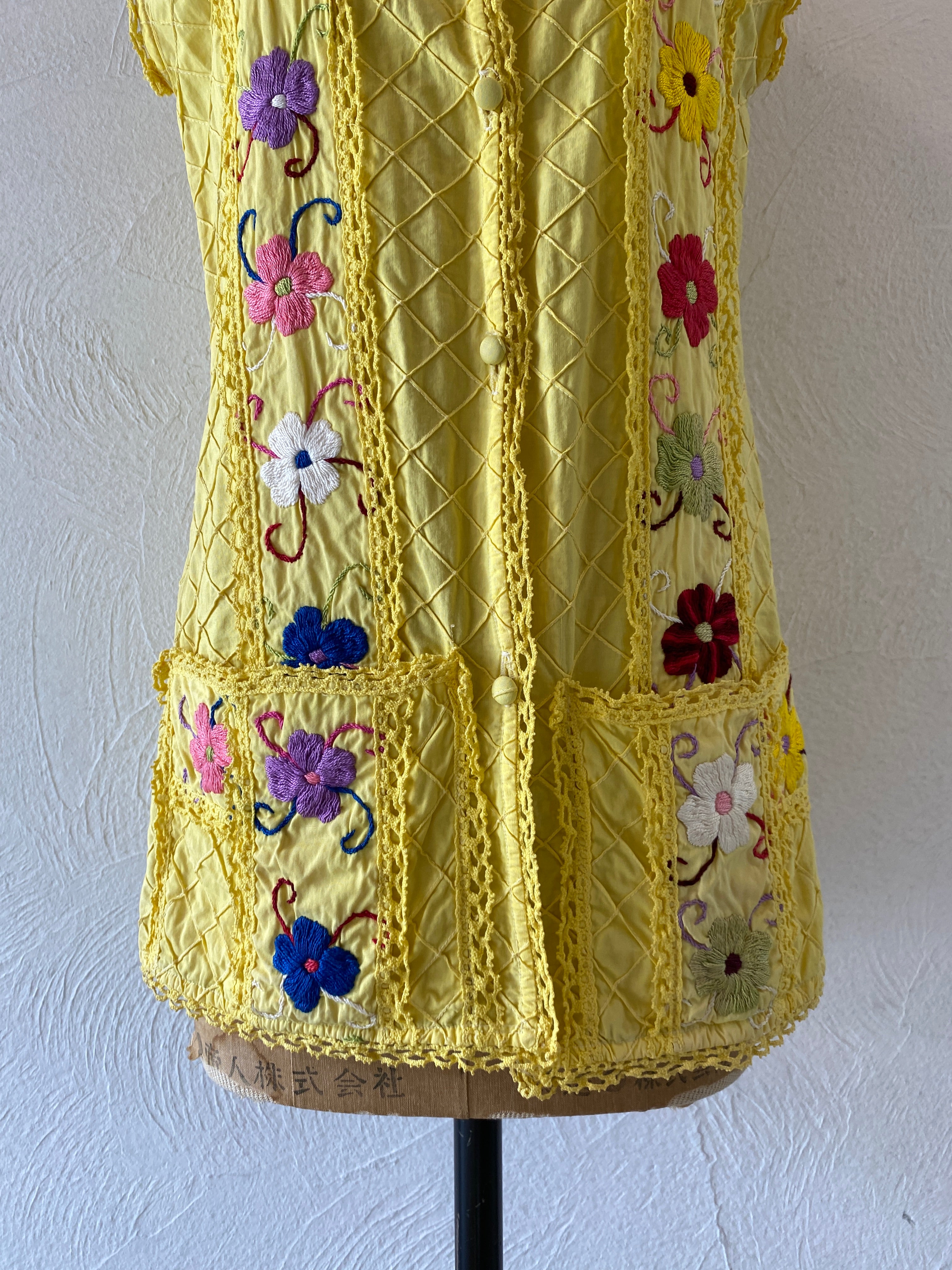 embroidery cotton vest