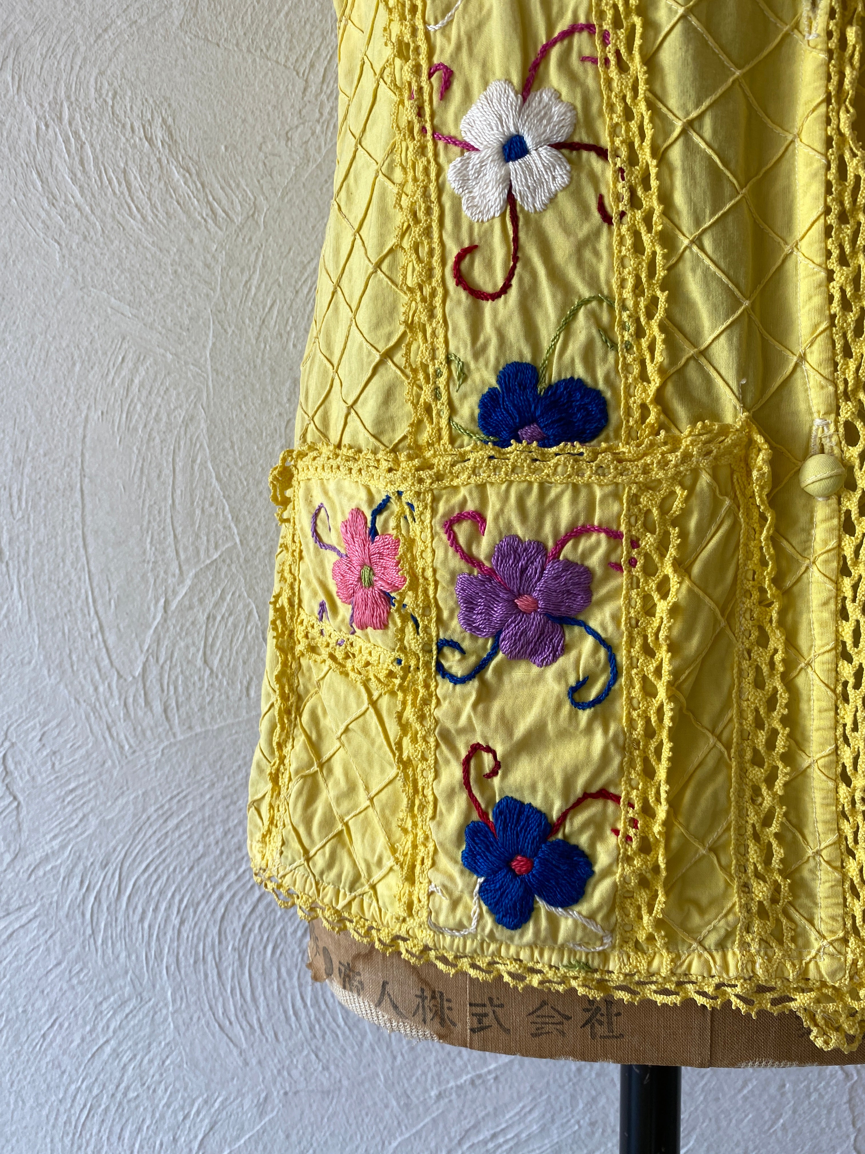 embroidery cotton vest