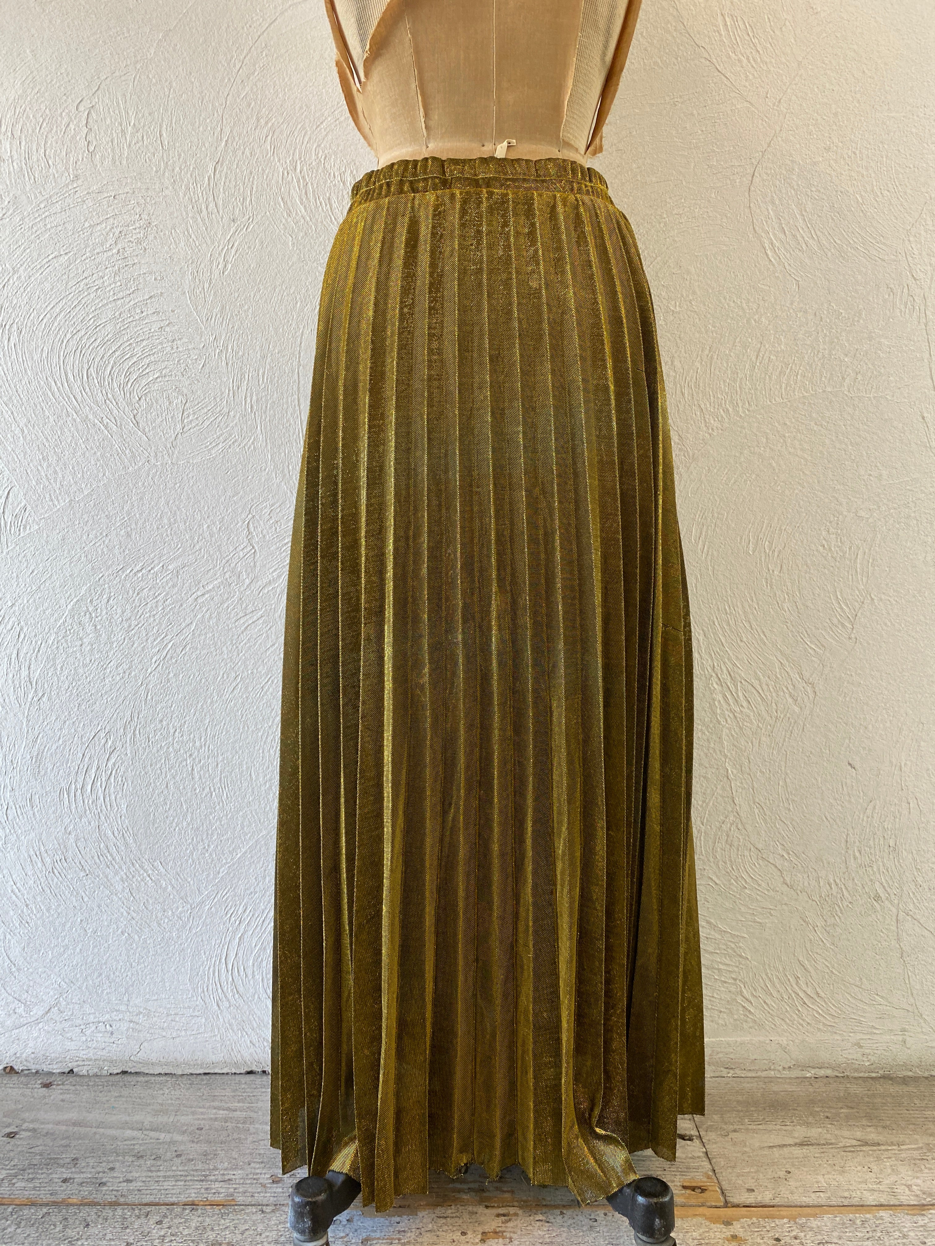 gold pleats skirt