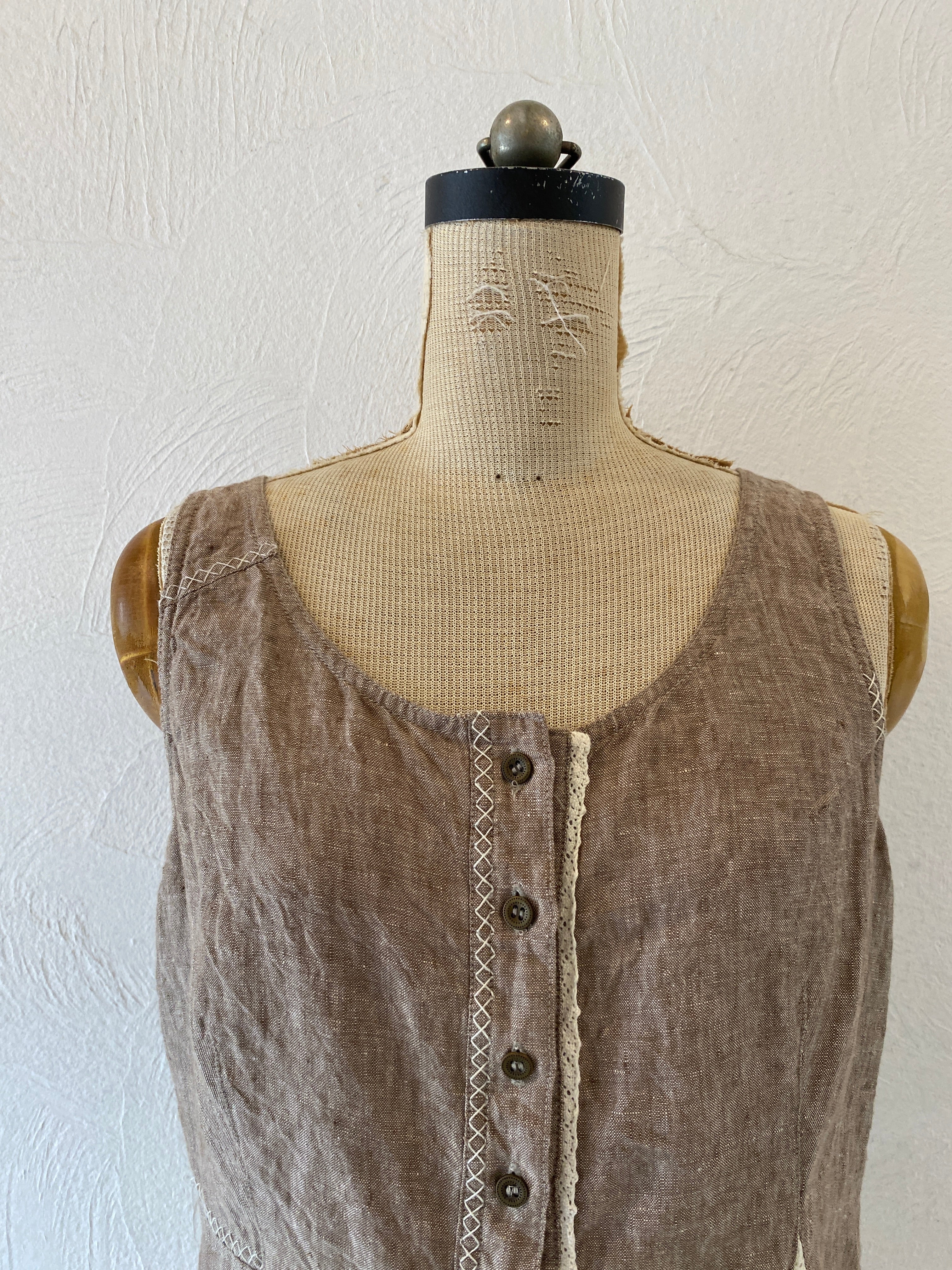 linen&lace tank
