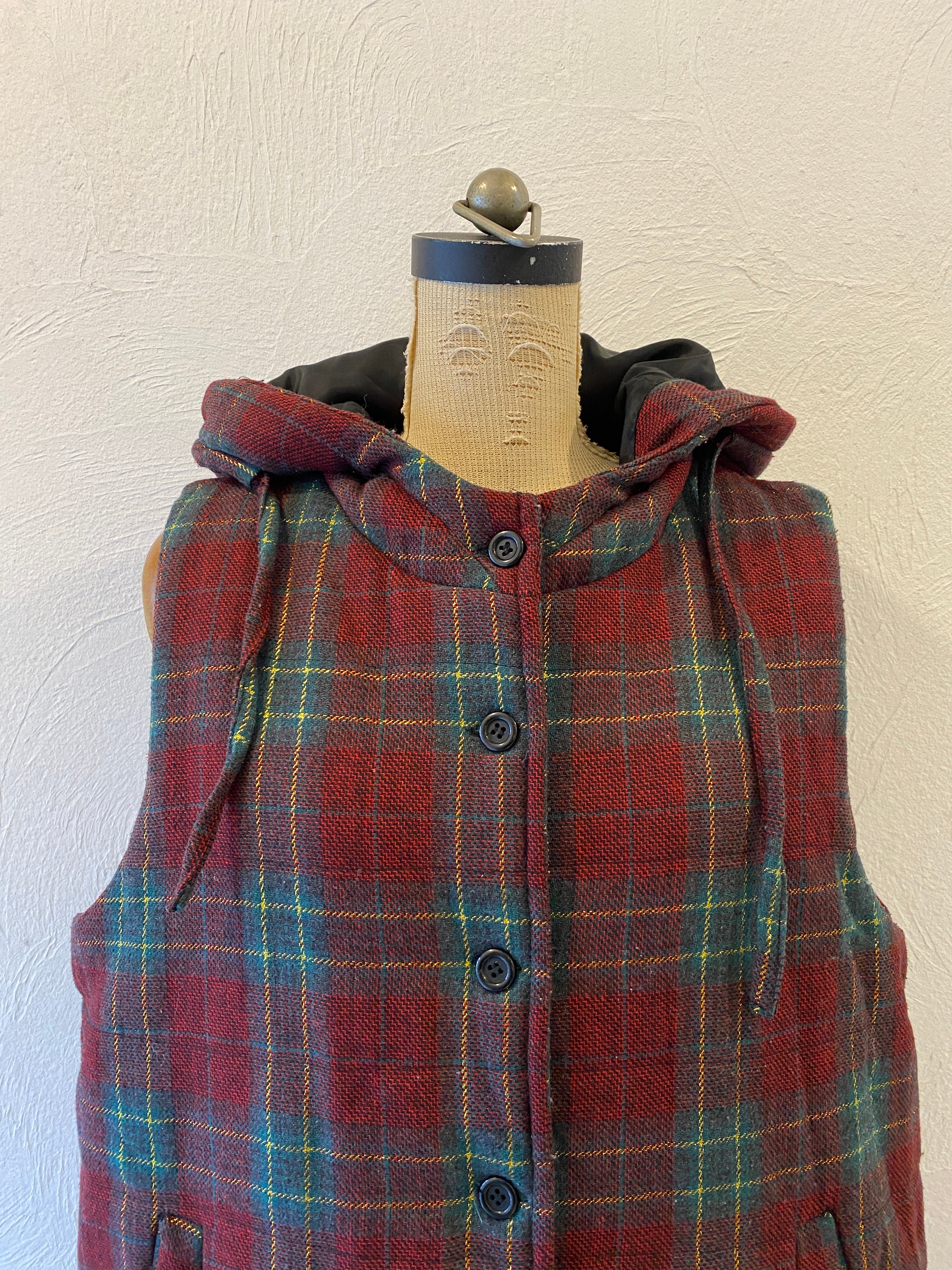 padding check vest