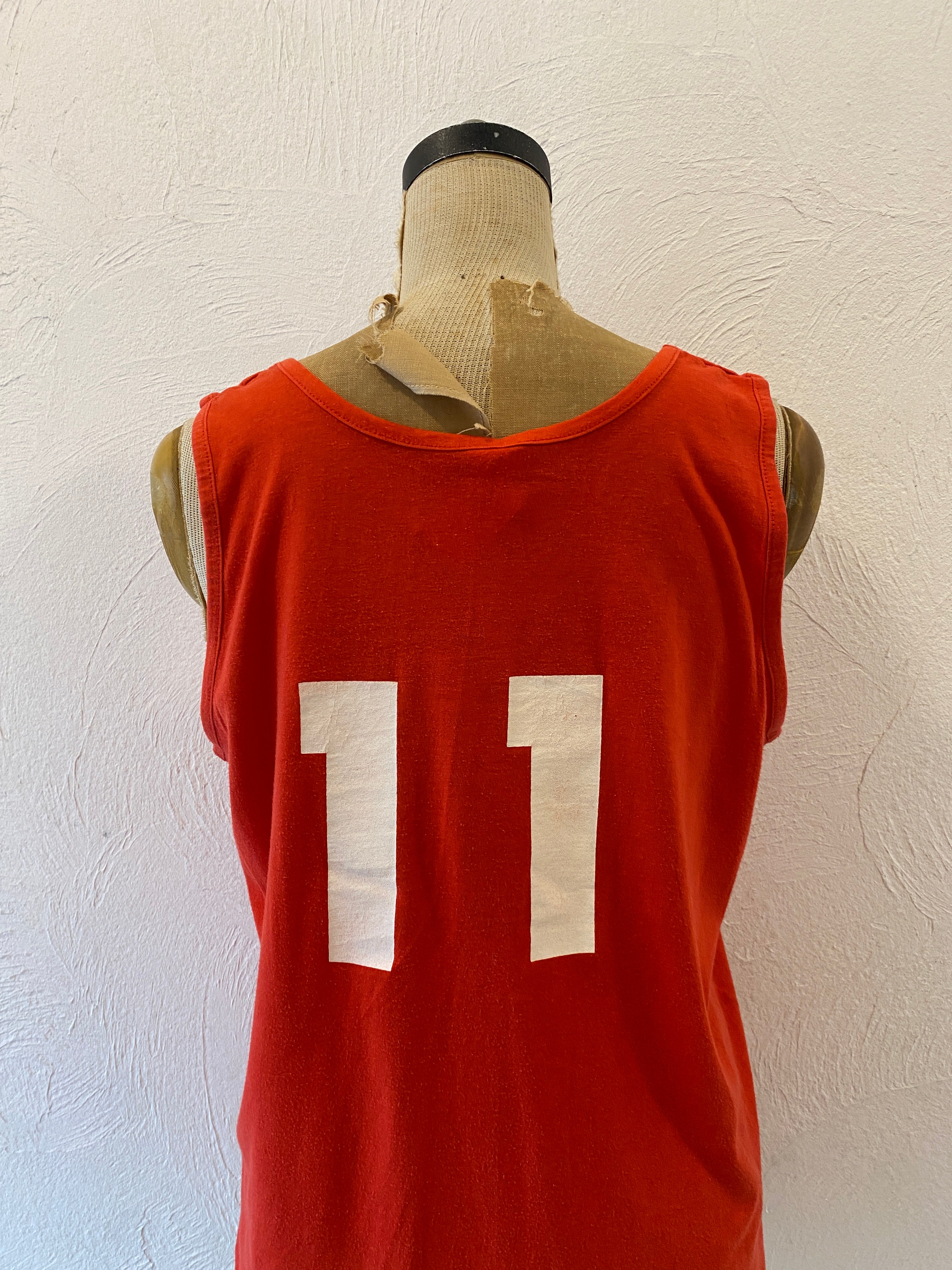 No.11 tank top
