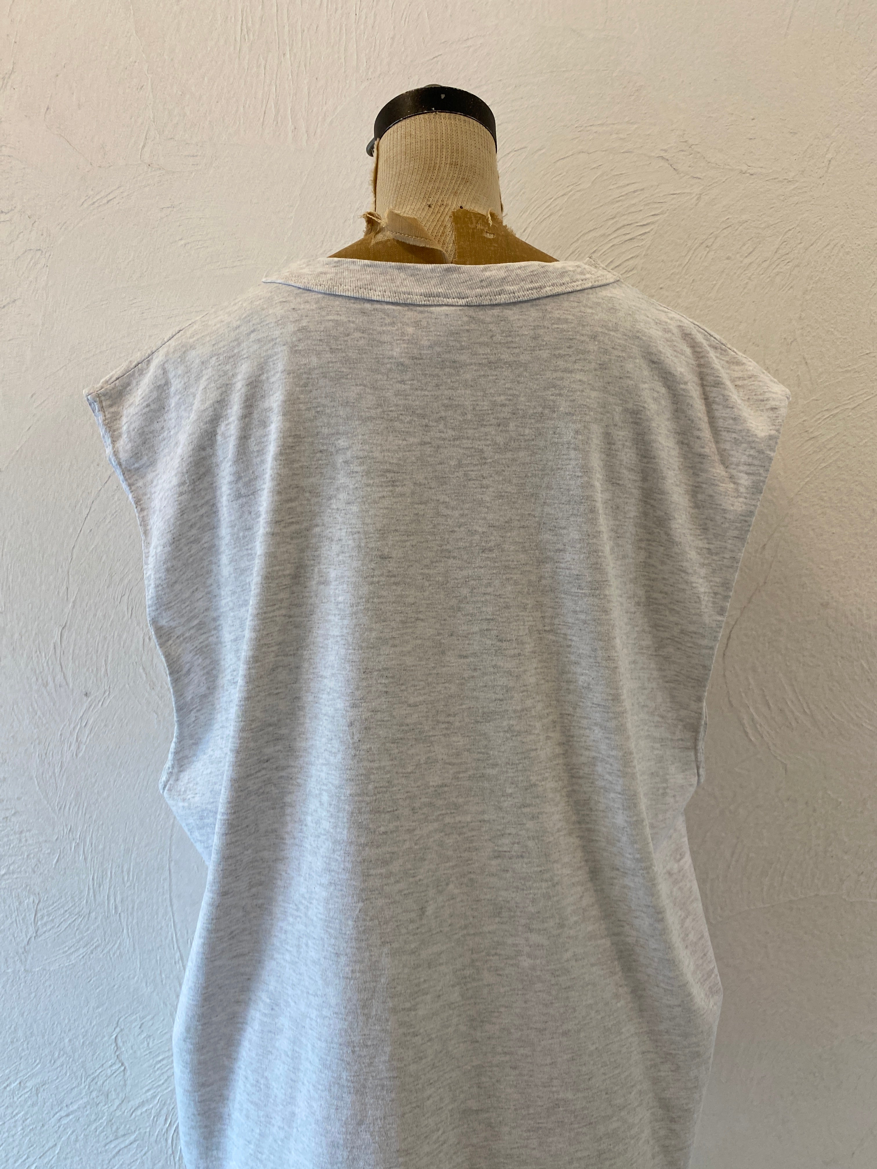 light gray tank T