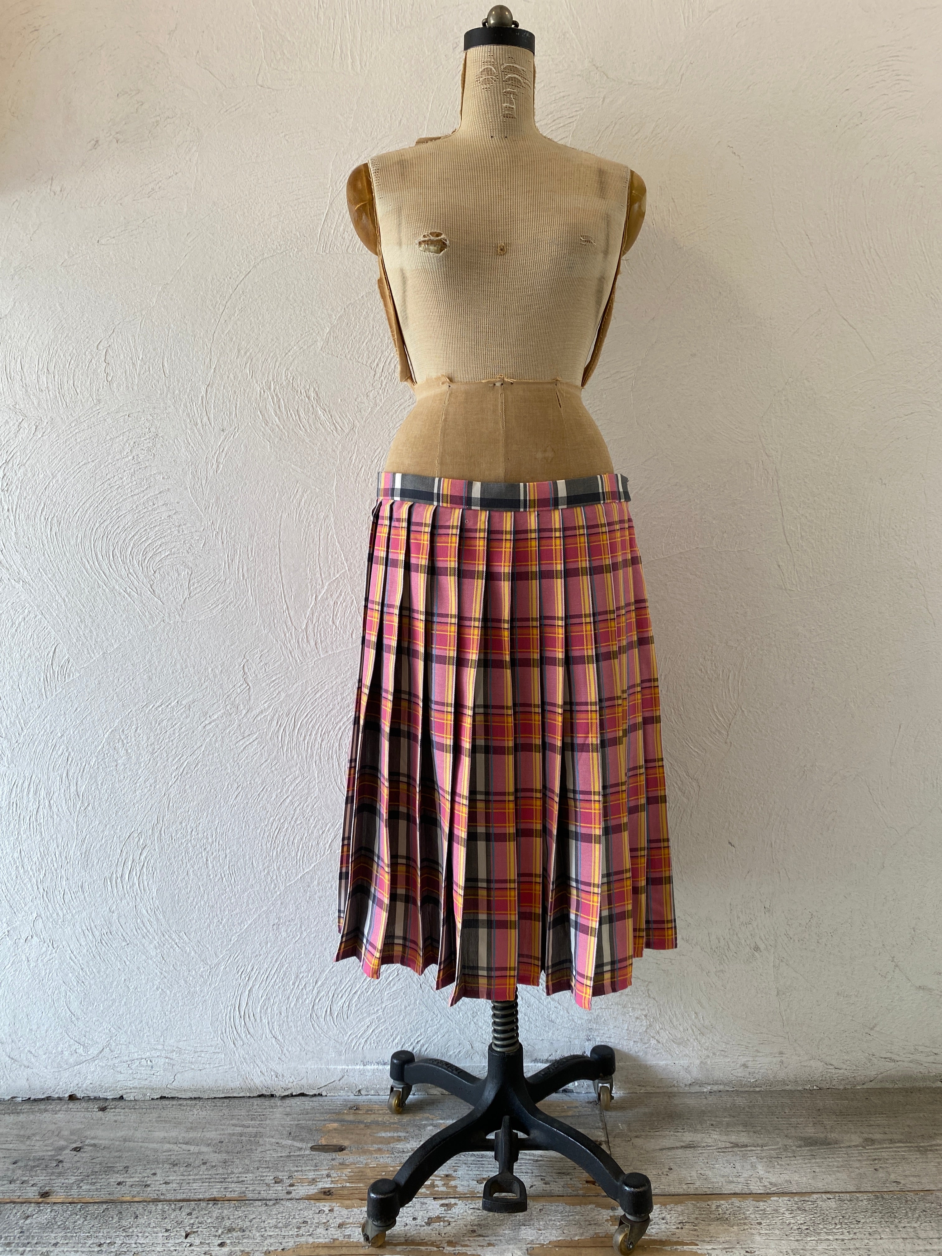 pink check pleats skirt – VIORET