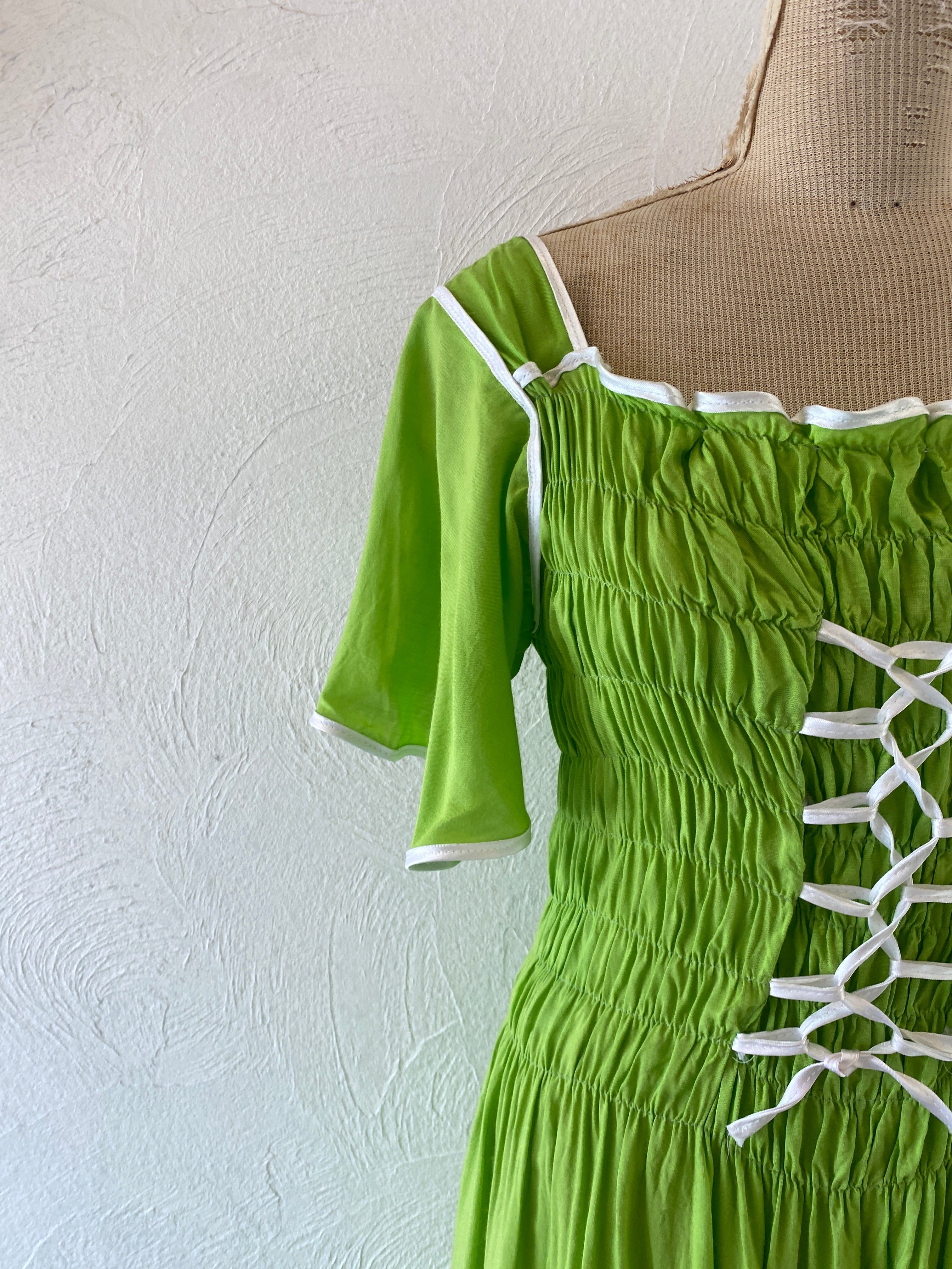 lace up dress