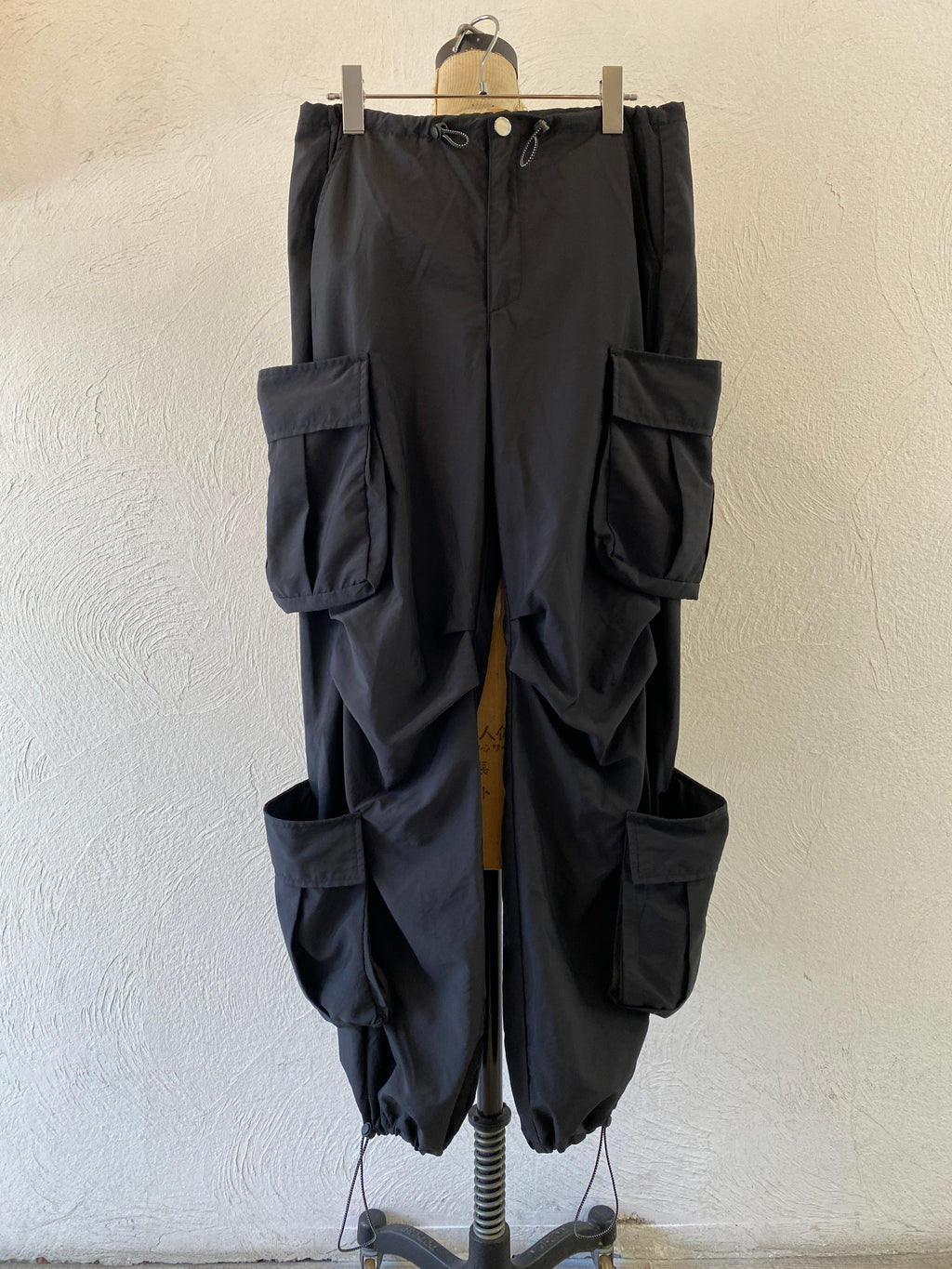 volume pocket nylon pants