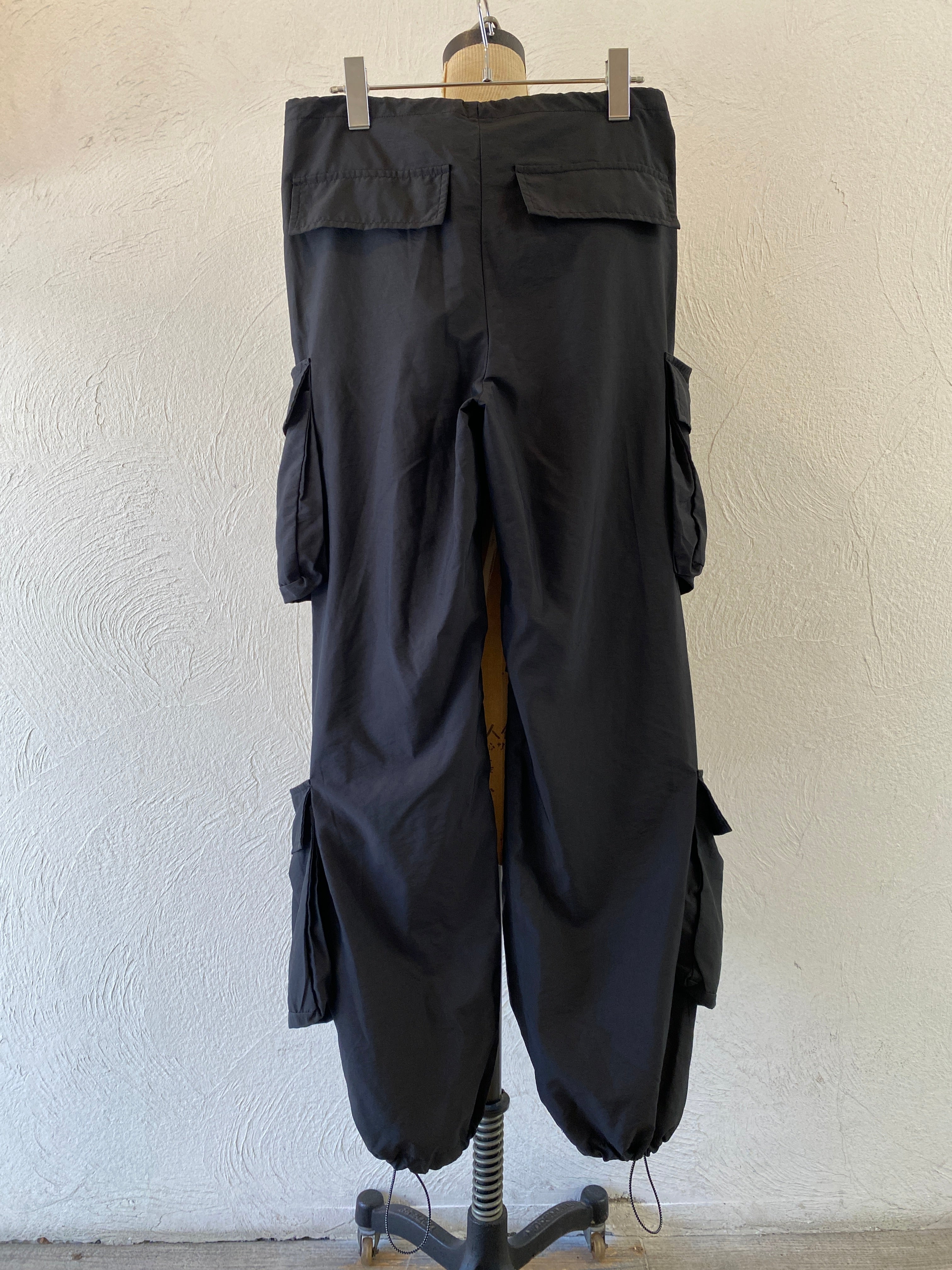 volume pocket nylon pants