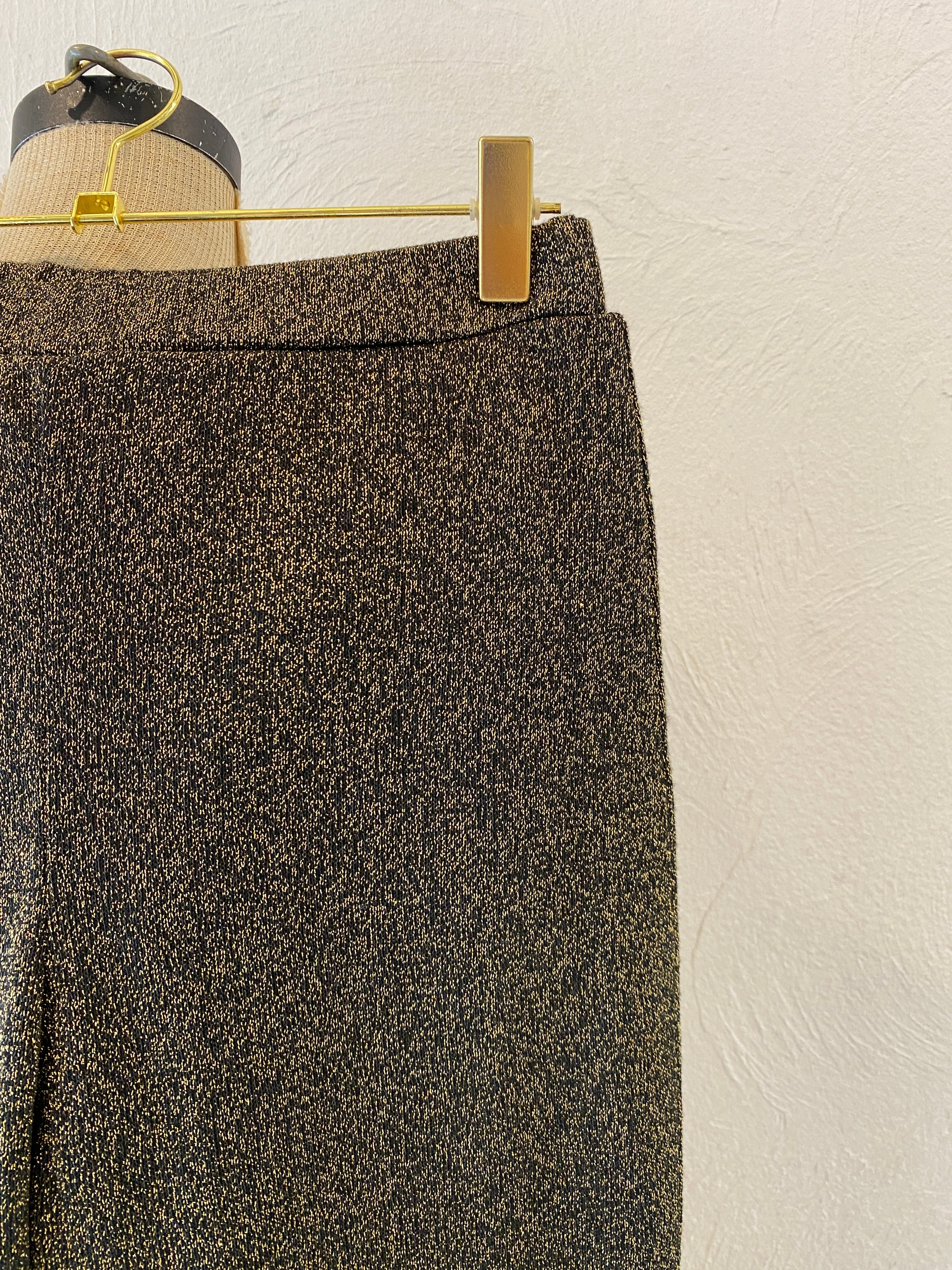 metallic gold leggings