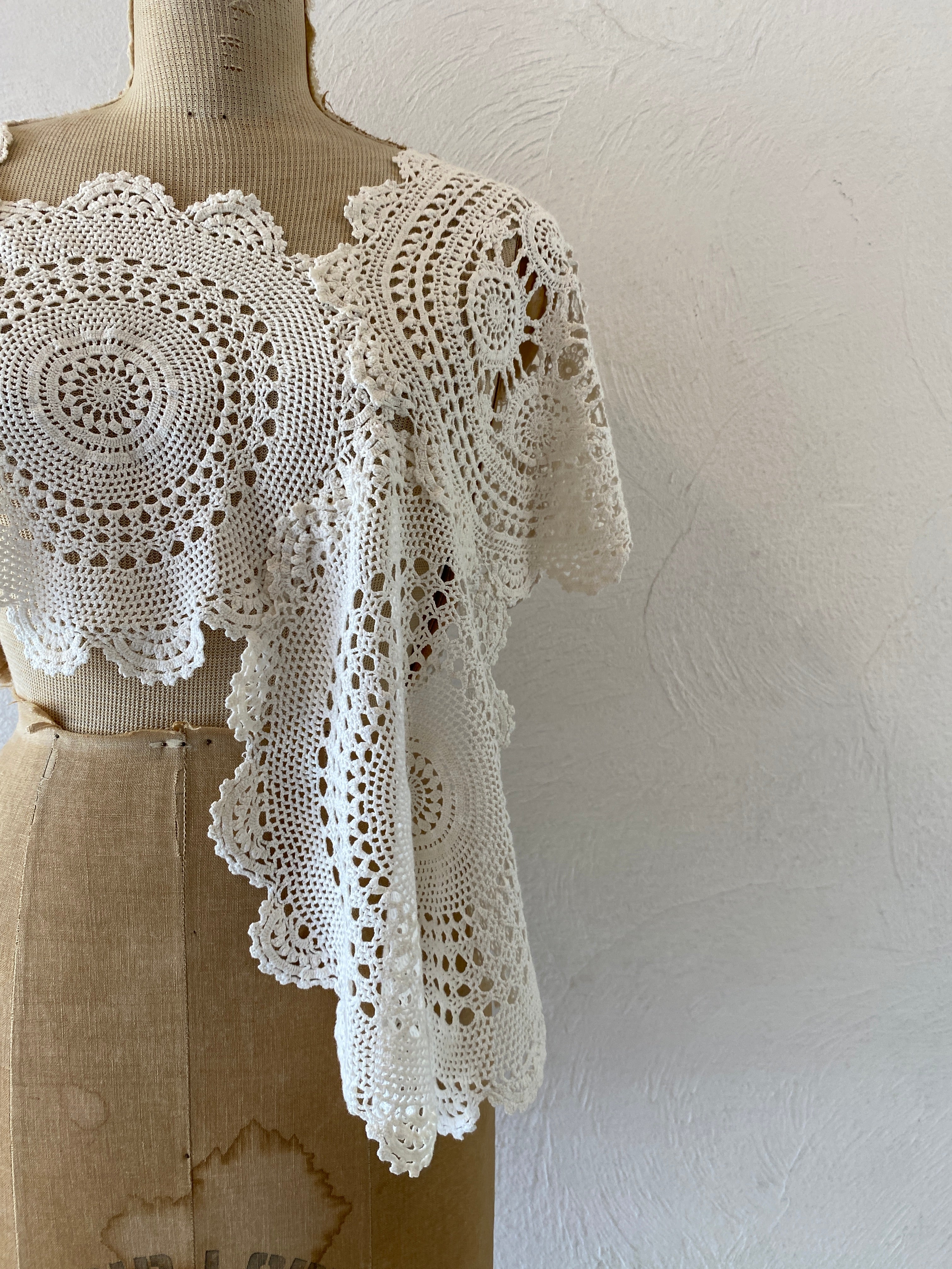 vintage cotton motif cape