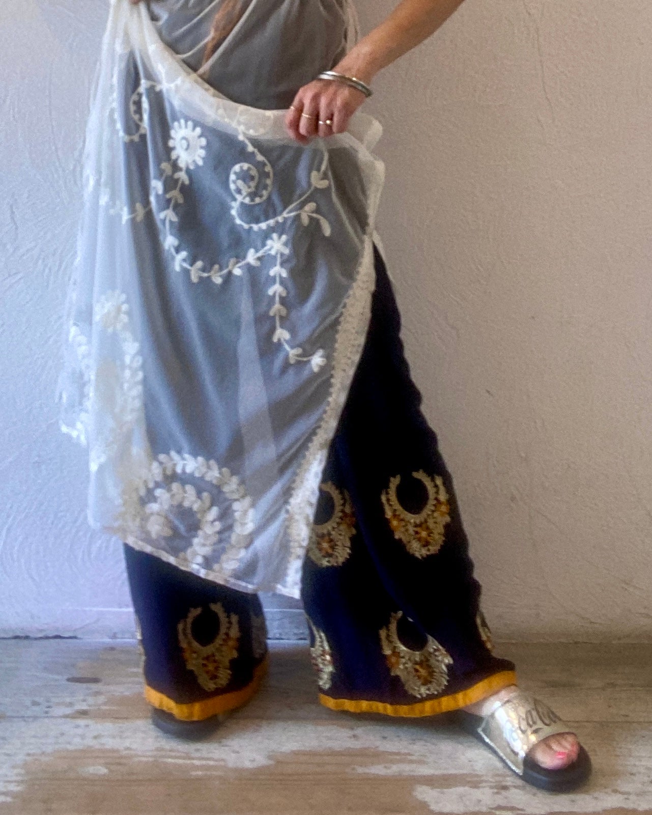 necklace embroidery pants
