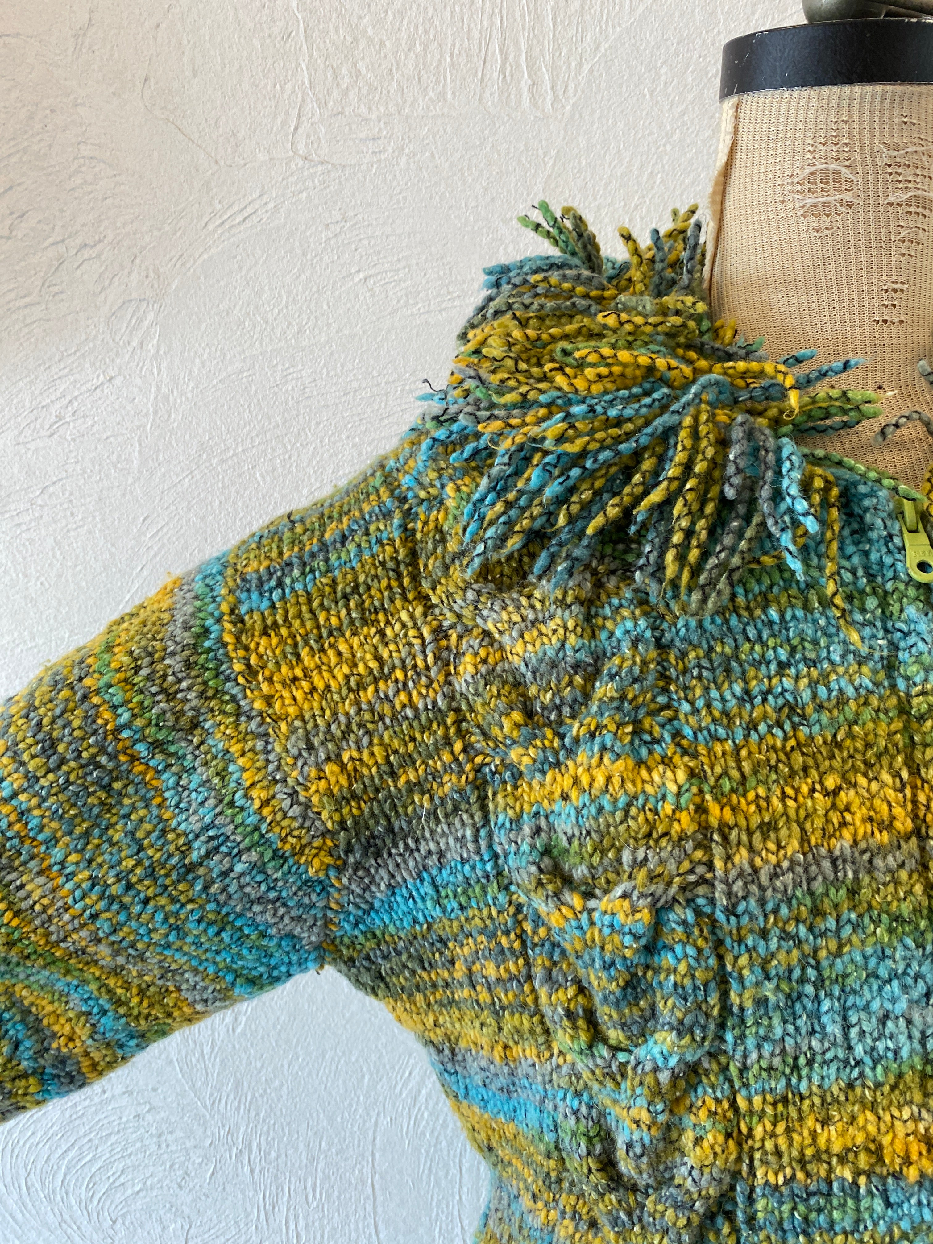 fringe collar knit blouson